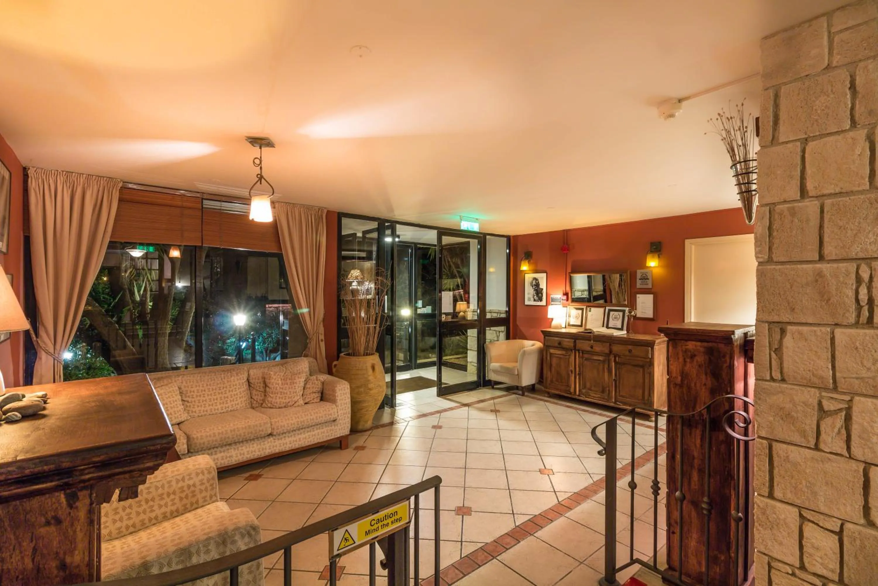 Lobby or reception in Hill View Hotel Apartments