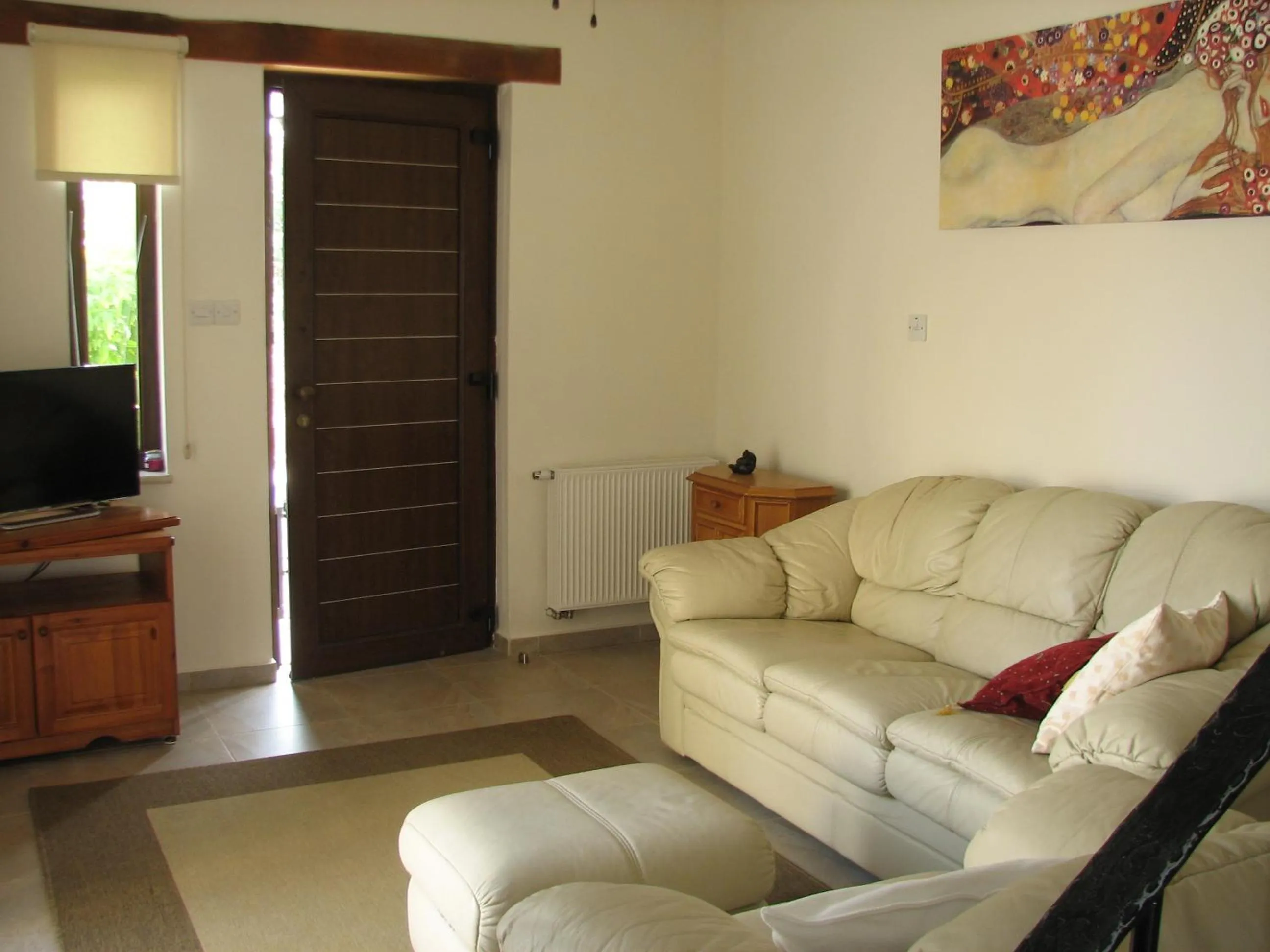 Living room in Hill View Hotel Apartments