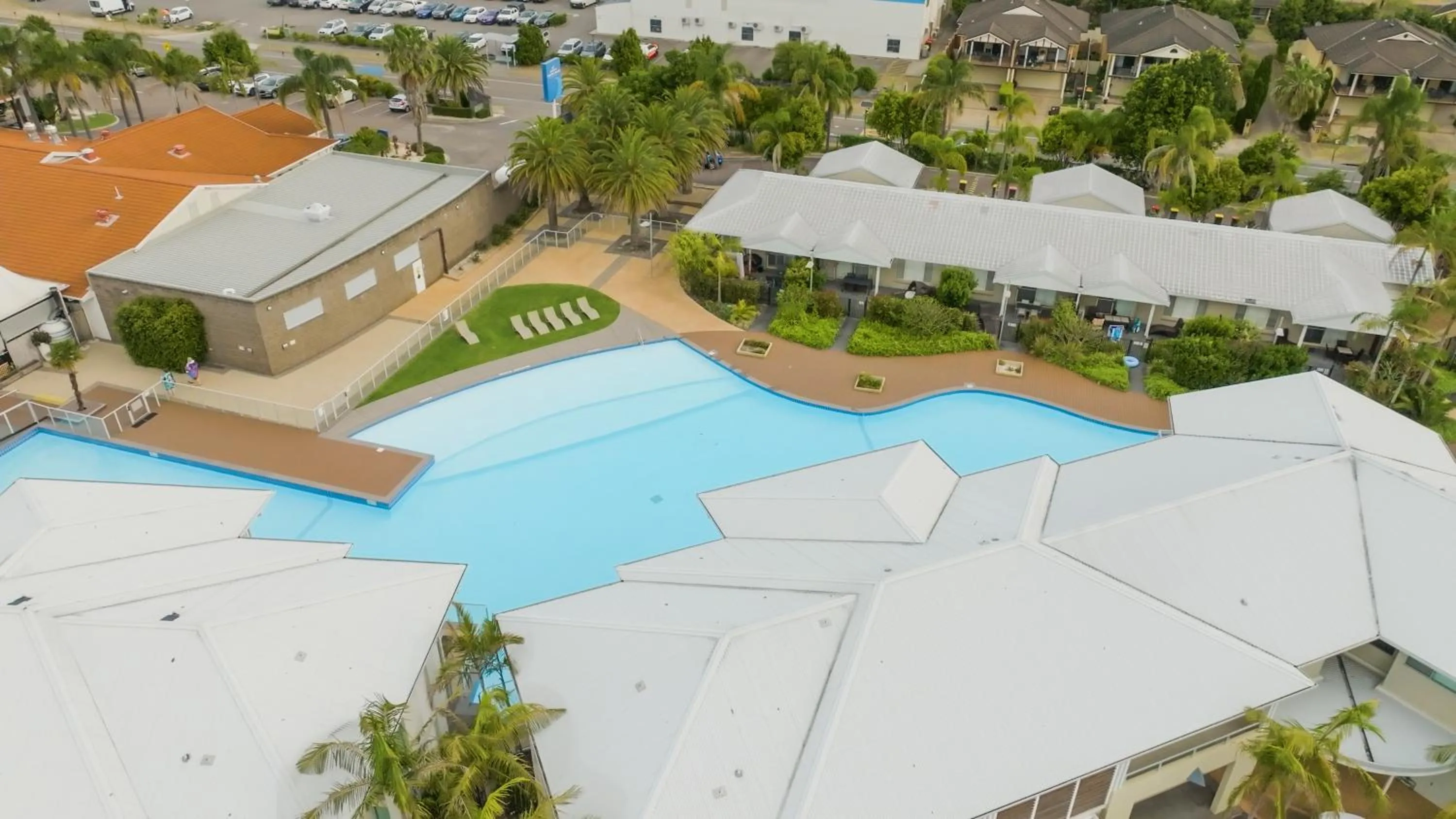 Property building in Oaks Port Stephens Pacific Blue Resort