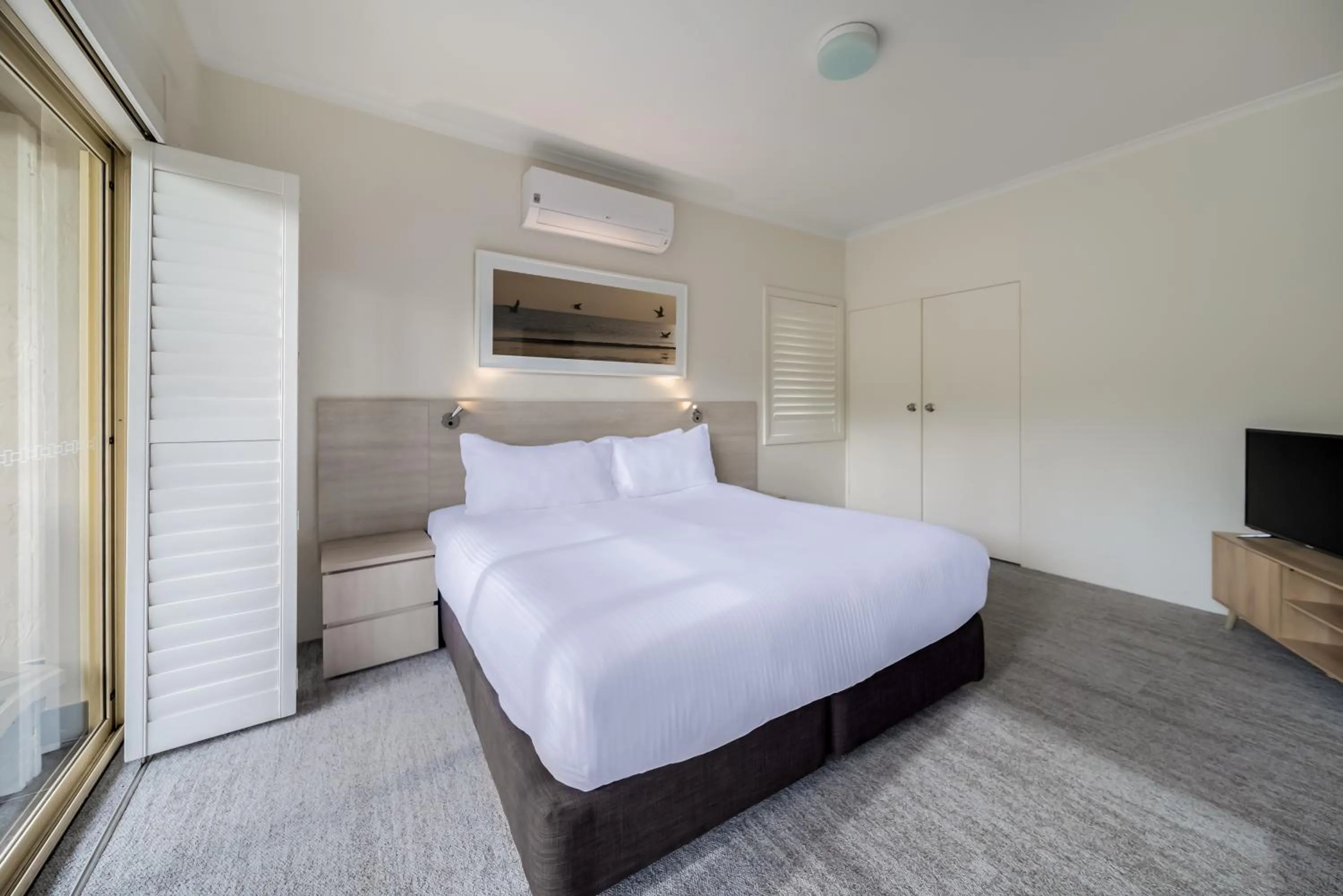 Bedroom, Bed in Oaks Port Stephens Pacific Blue Resort