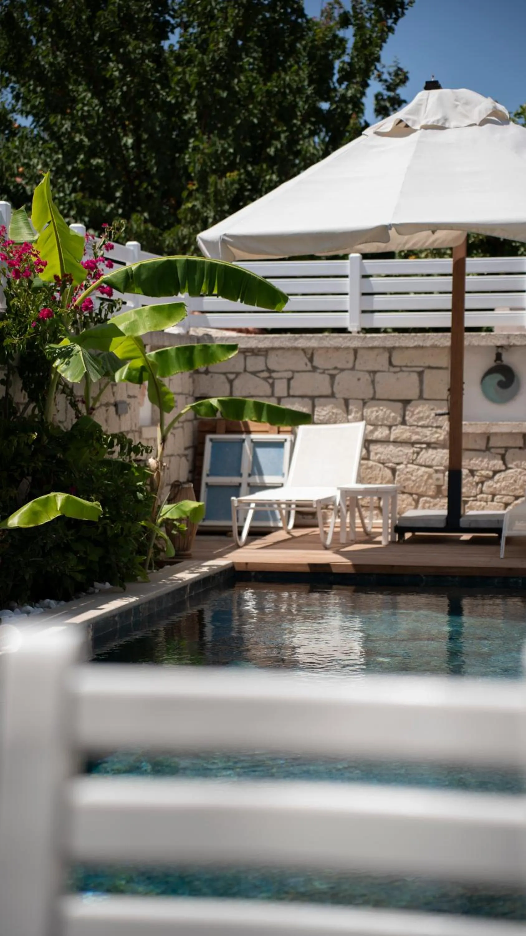 Garden view in Villa Peri Alacati