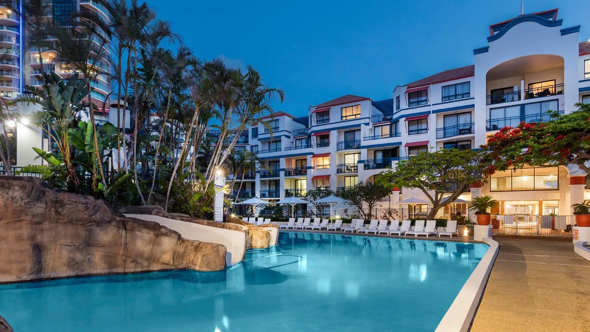 Swimming pool in Oaks Gold Coast Calypso Plaza Suites