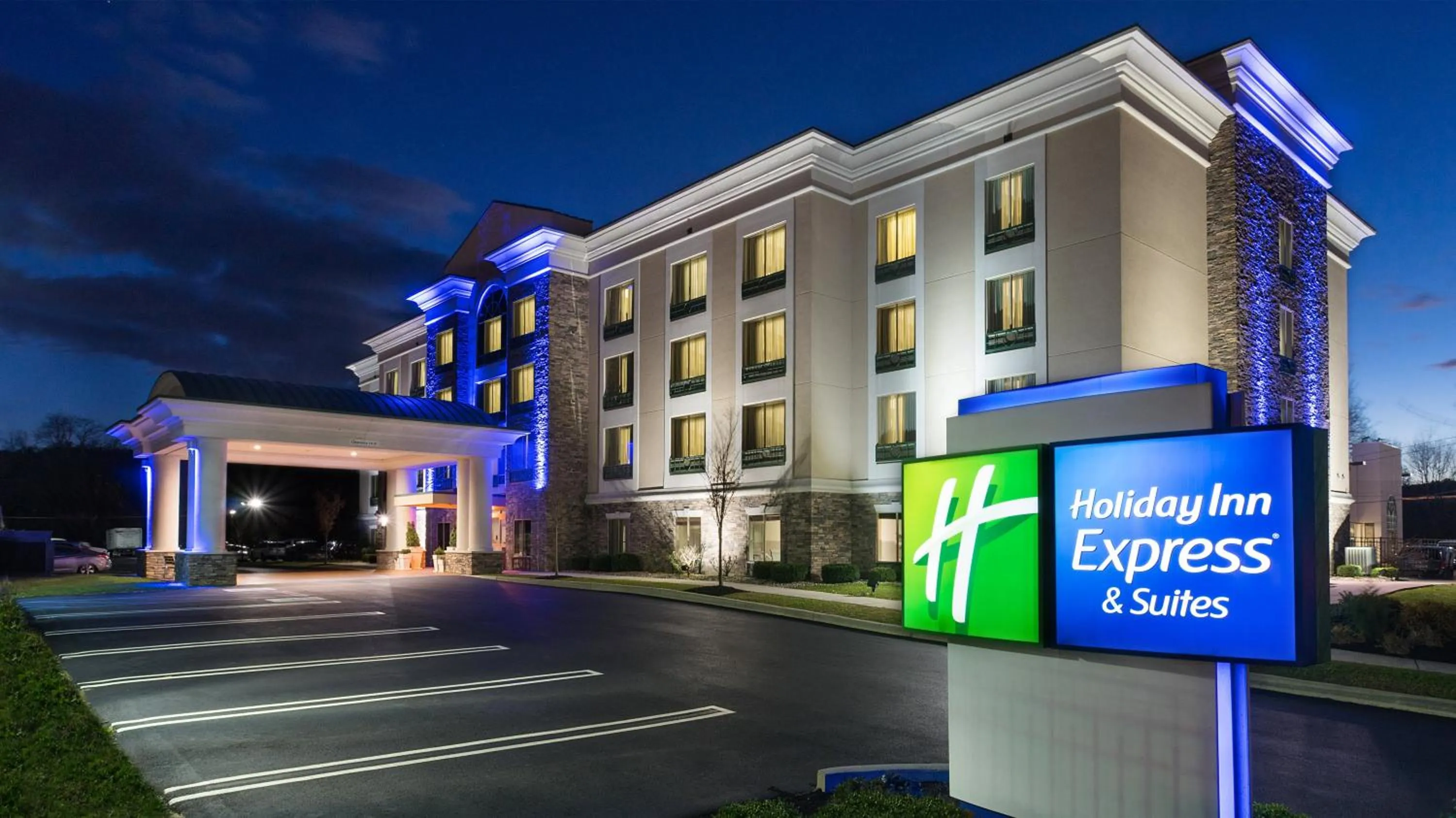 Property building in Holiday Inn Express and Suites Stroudsburg-Poconos by IHG