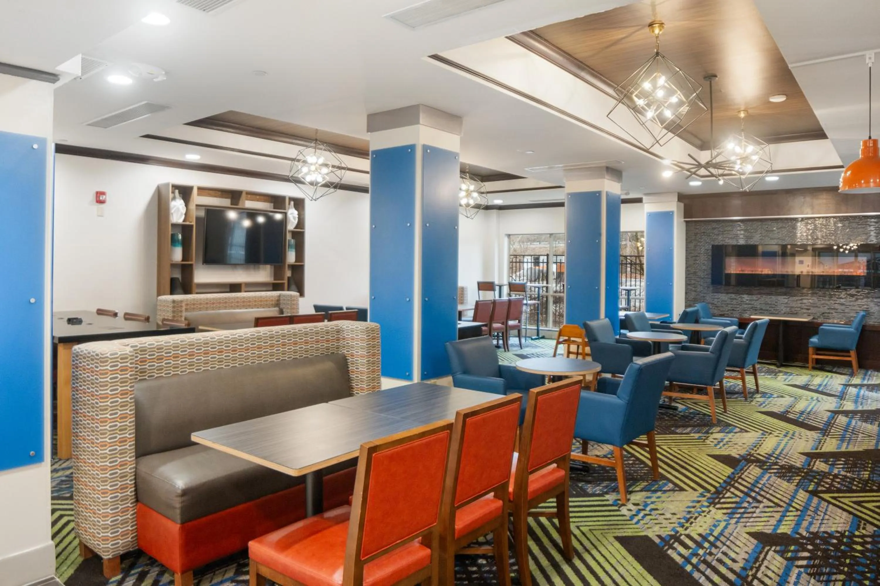 Holiday Inn Express and Suites Stroudsburg-Poconos by IHG