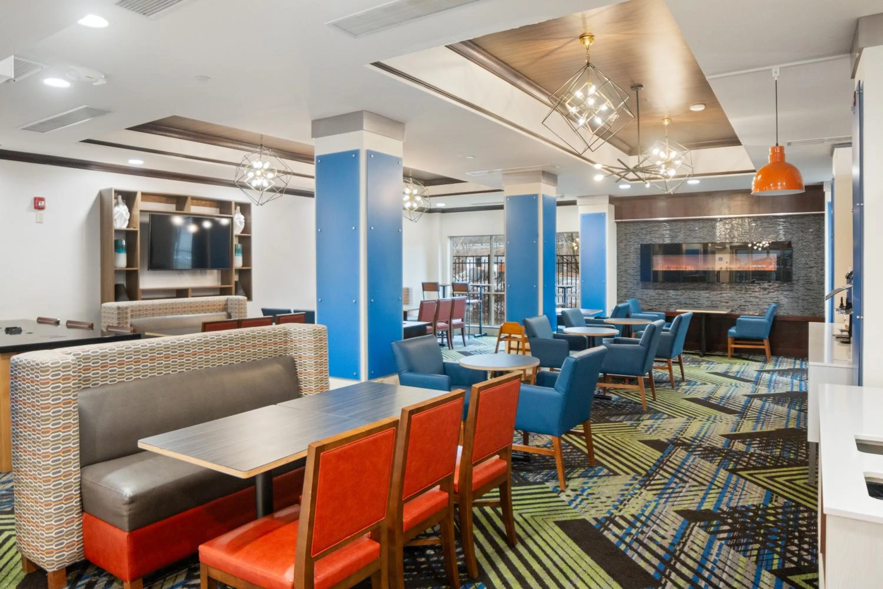 Breakfast in Holiday Inn Express and Suites Stroudsburg-Poconos by IHG