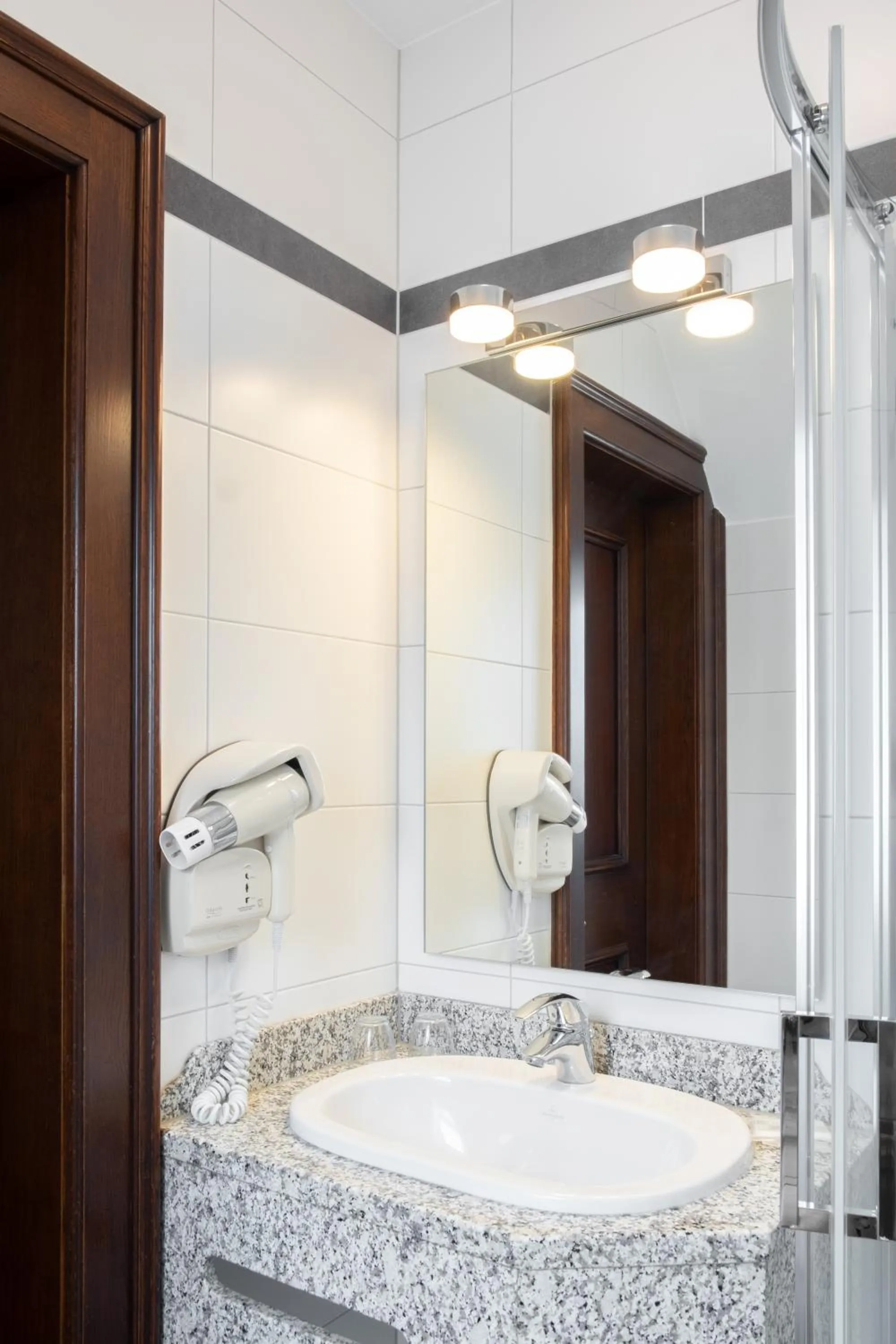 Bathroom in Hôtel au Heimbach