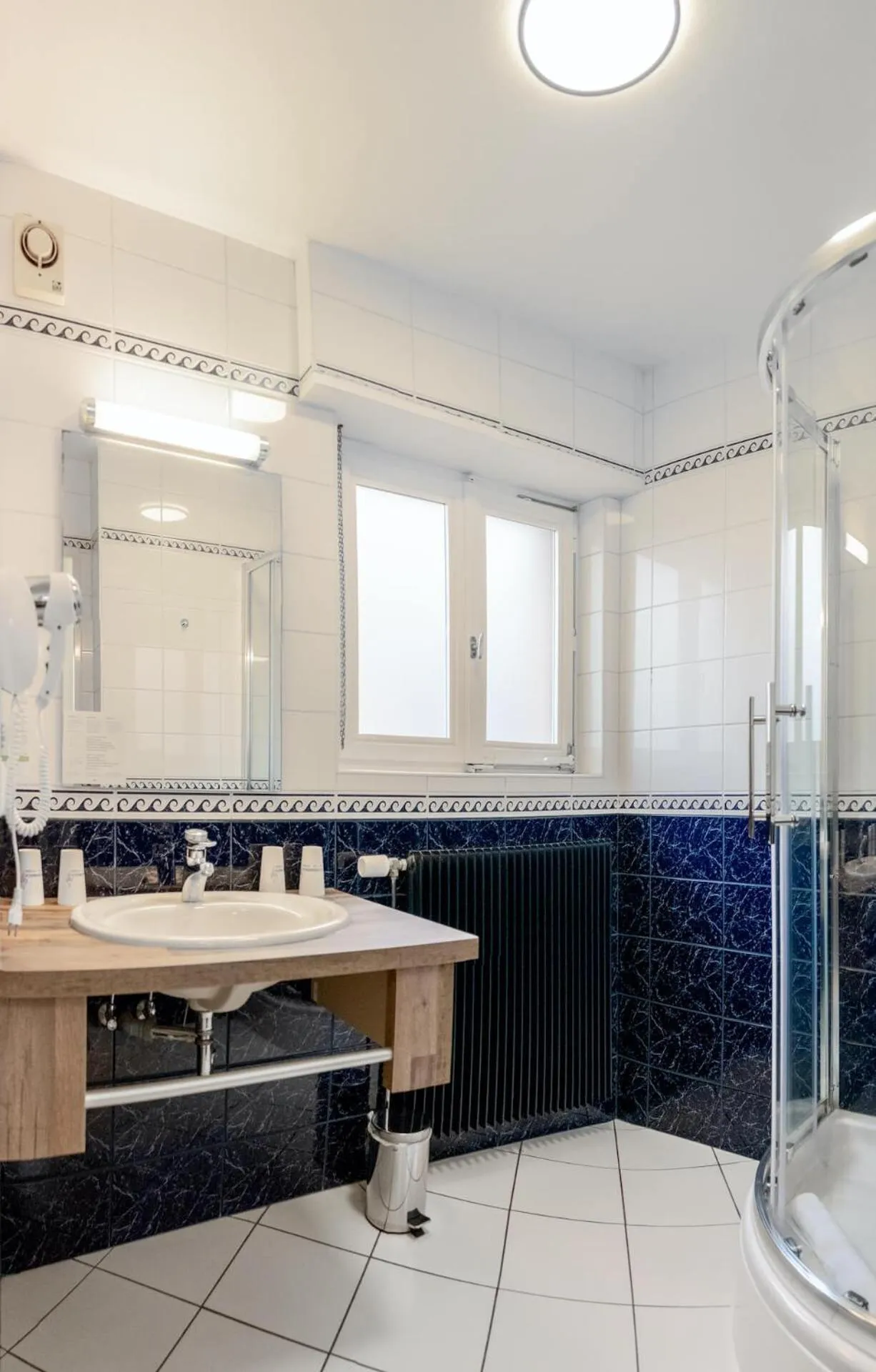 Shower in Hôtel au Heimbach