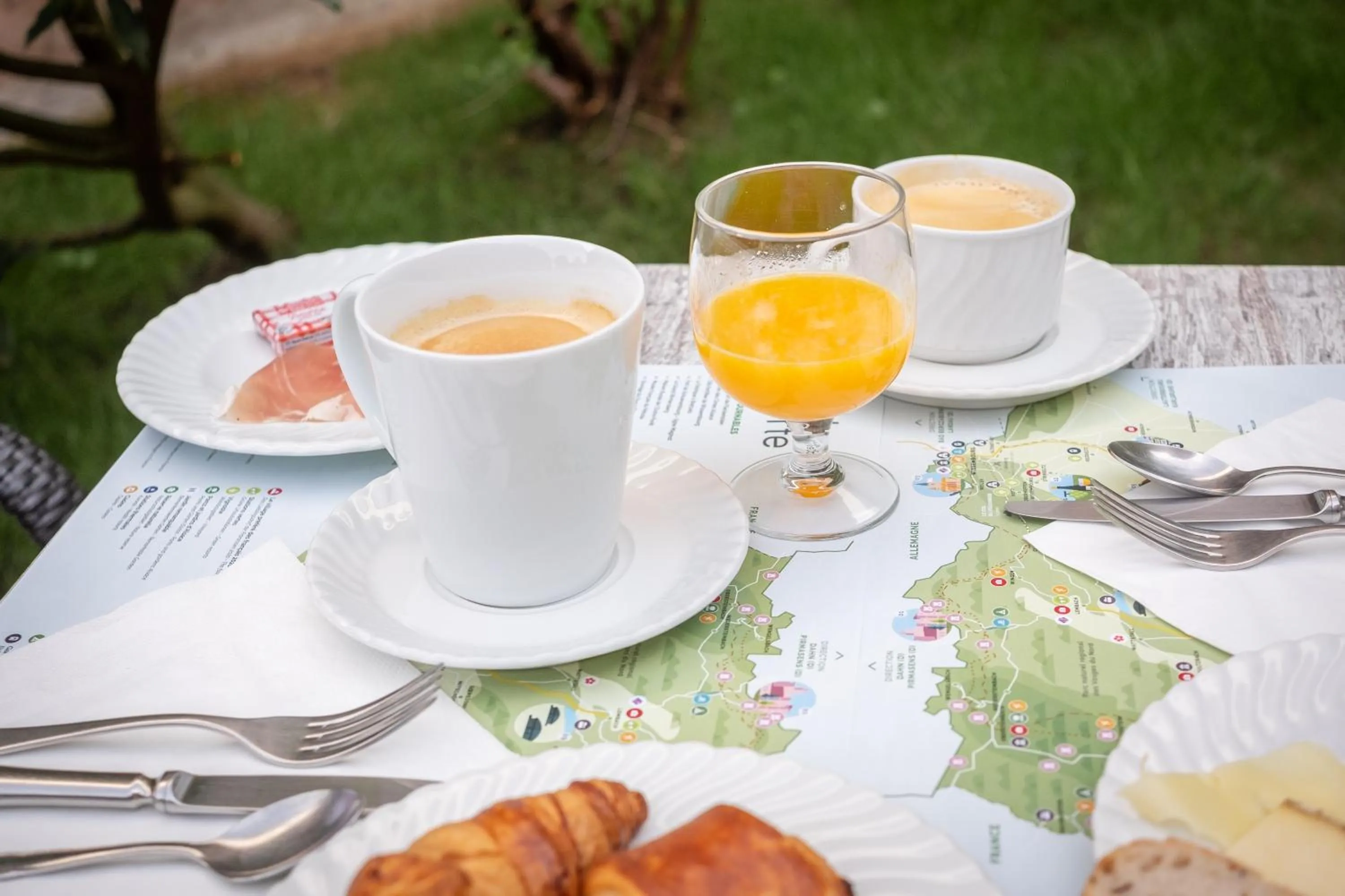 Restaurant/places to eat in Hôtel au Heimbach