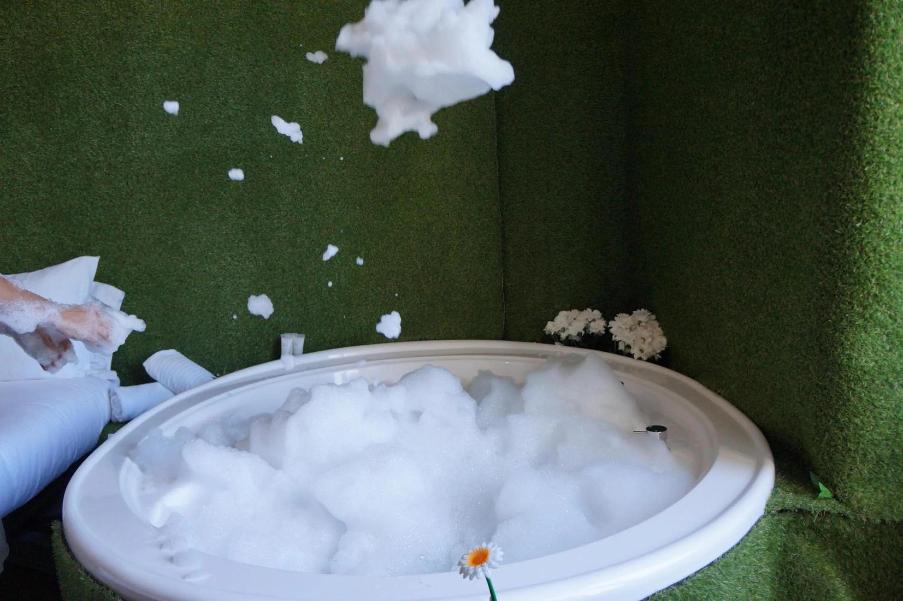 Hot Tub in Jacuzzi Rooms