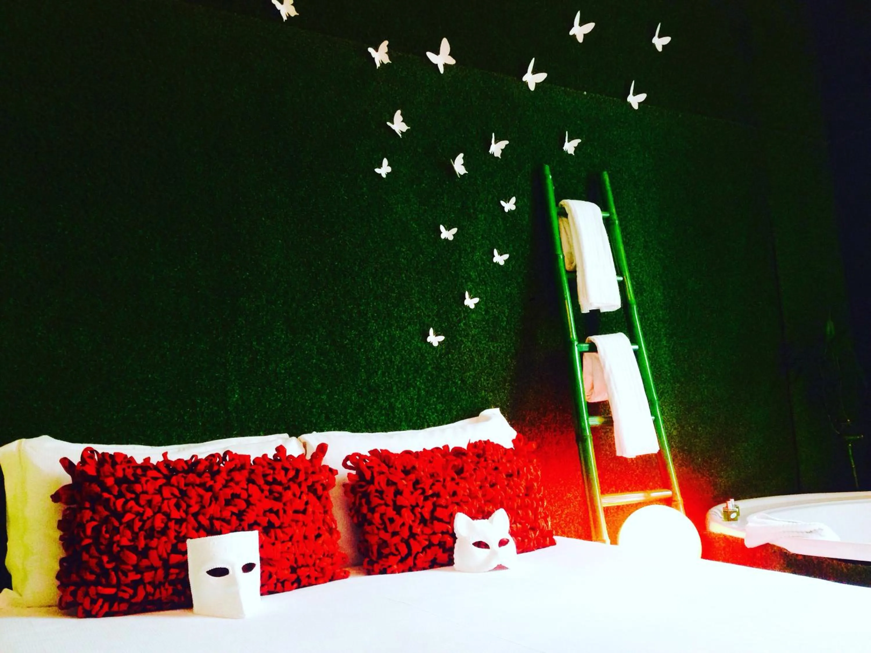 Hot Tub in Jacuzzi Rooms