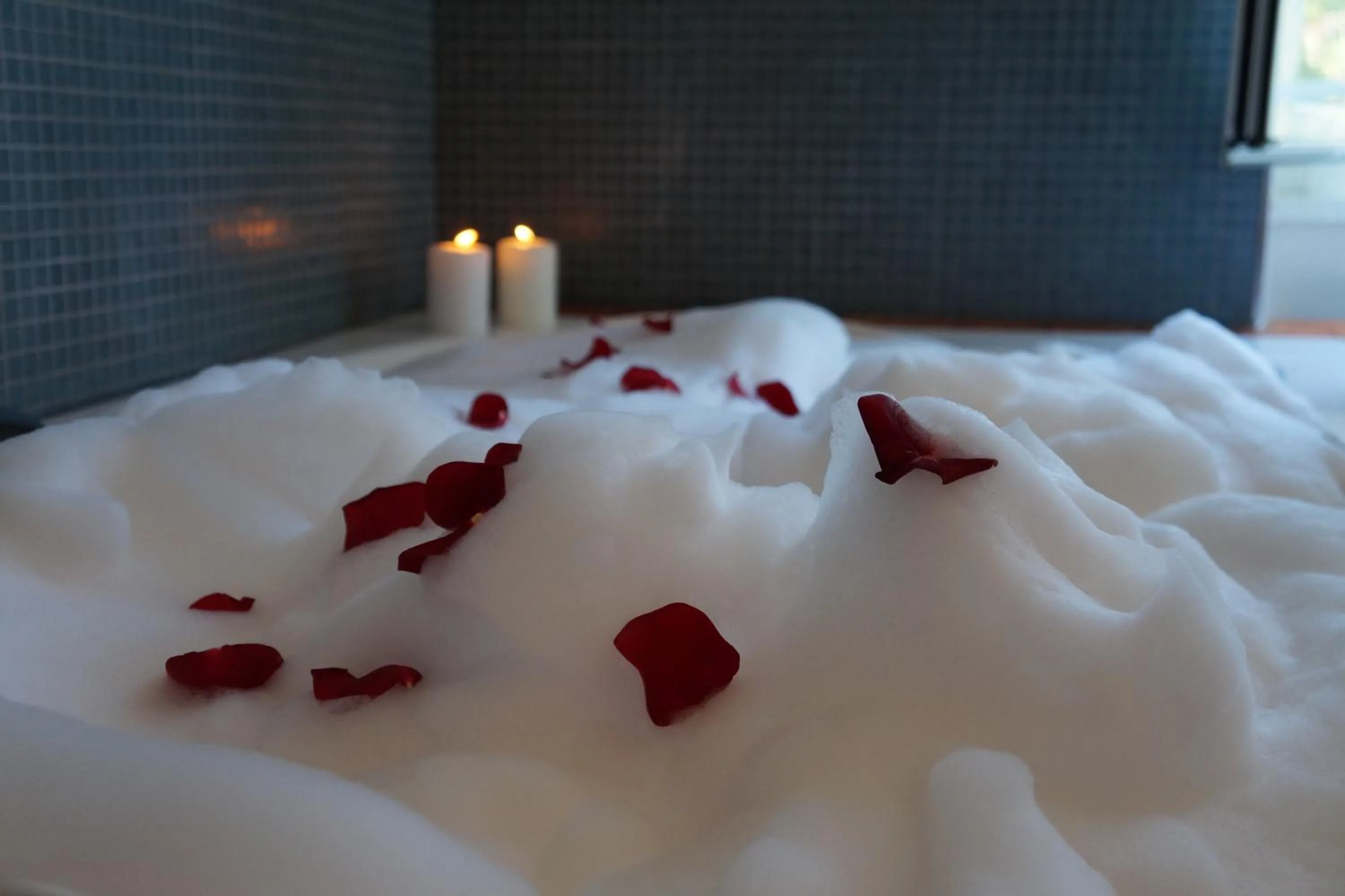 Hot Tub in Jacuzzi Rooms