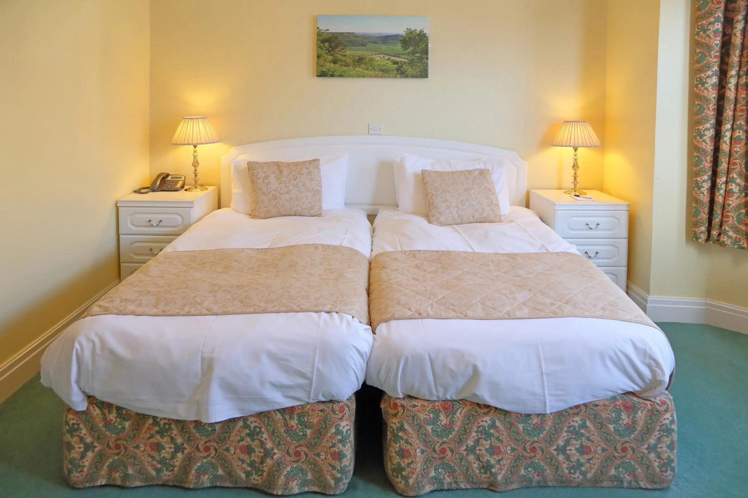 Bed in Saxonville Hotel