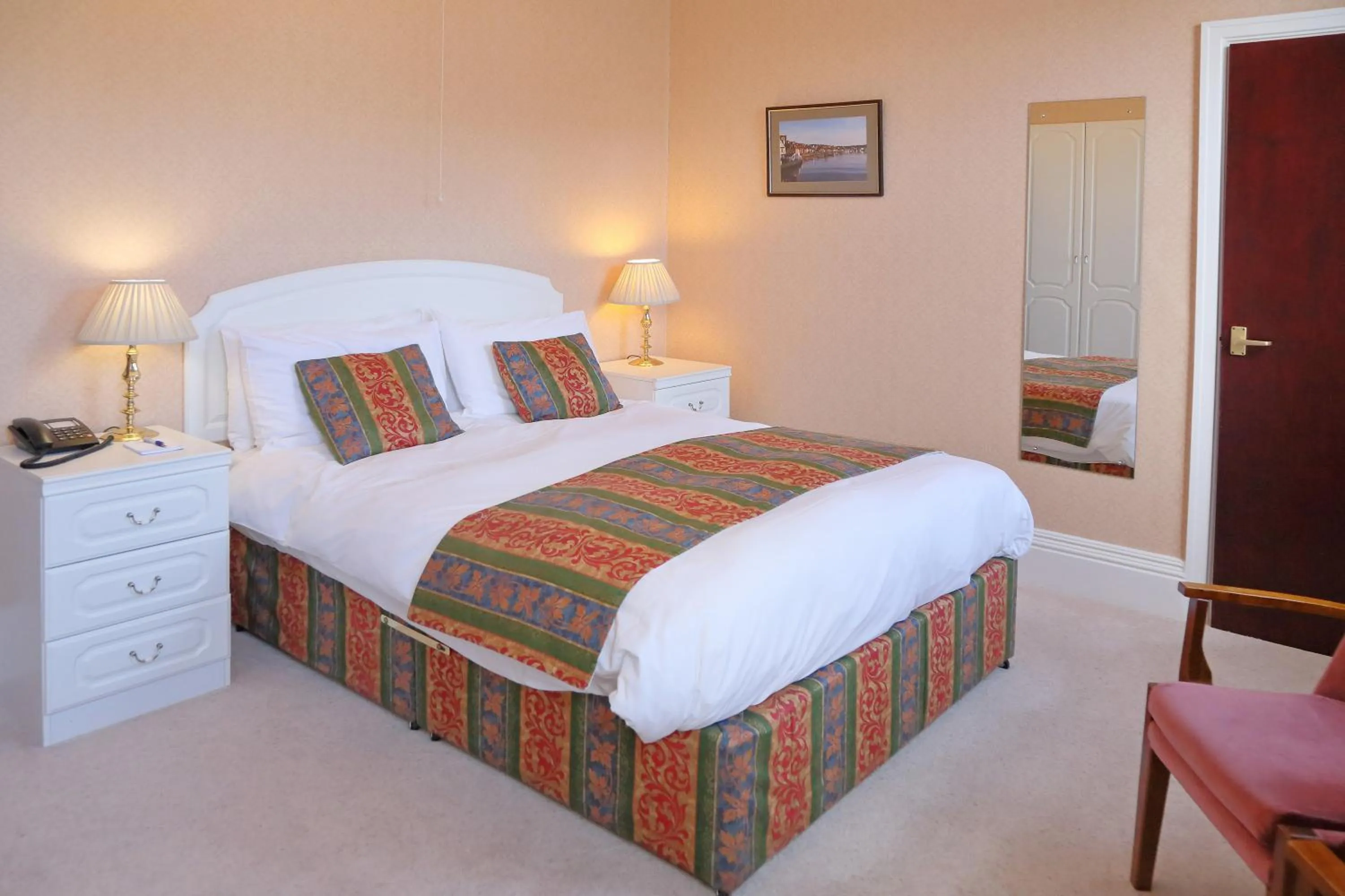 Bed in Saxonville Hotel