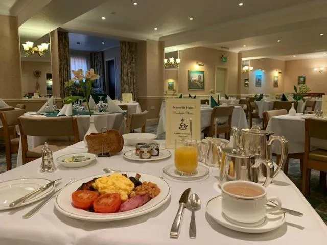 Restaurant/places to eat in Saxonville Hotel