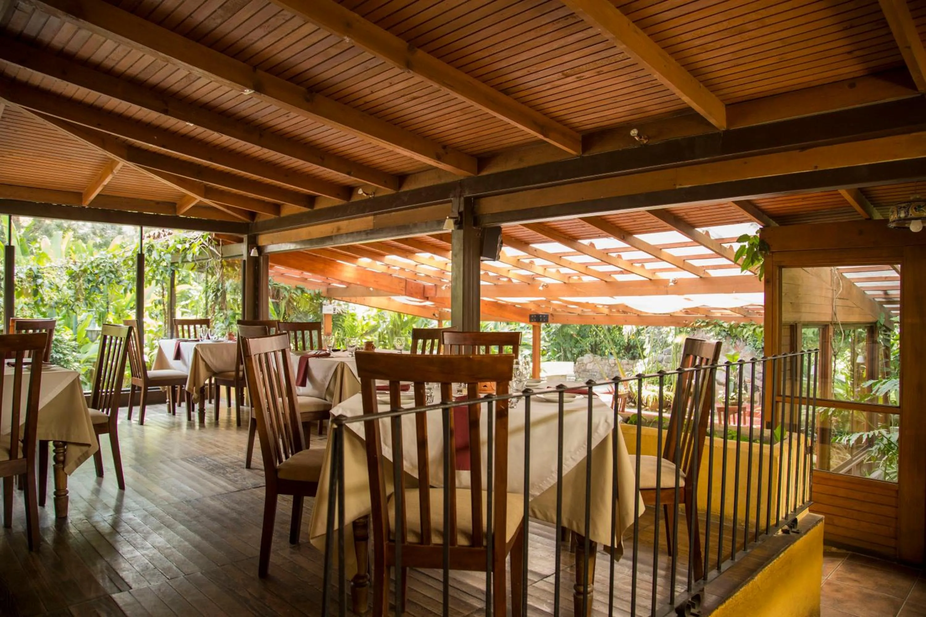 Property building in Hotel Las Farolas