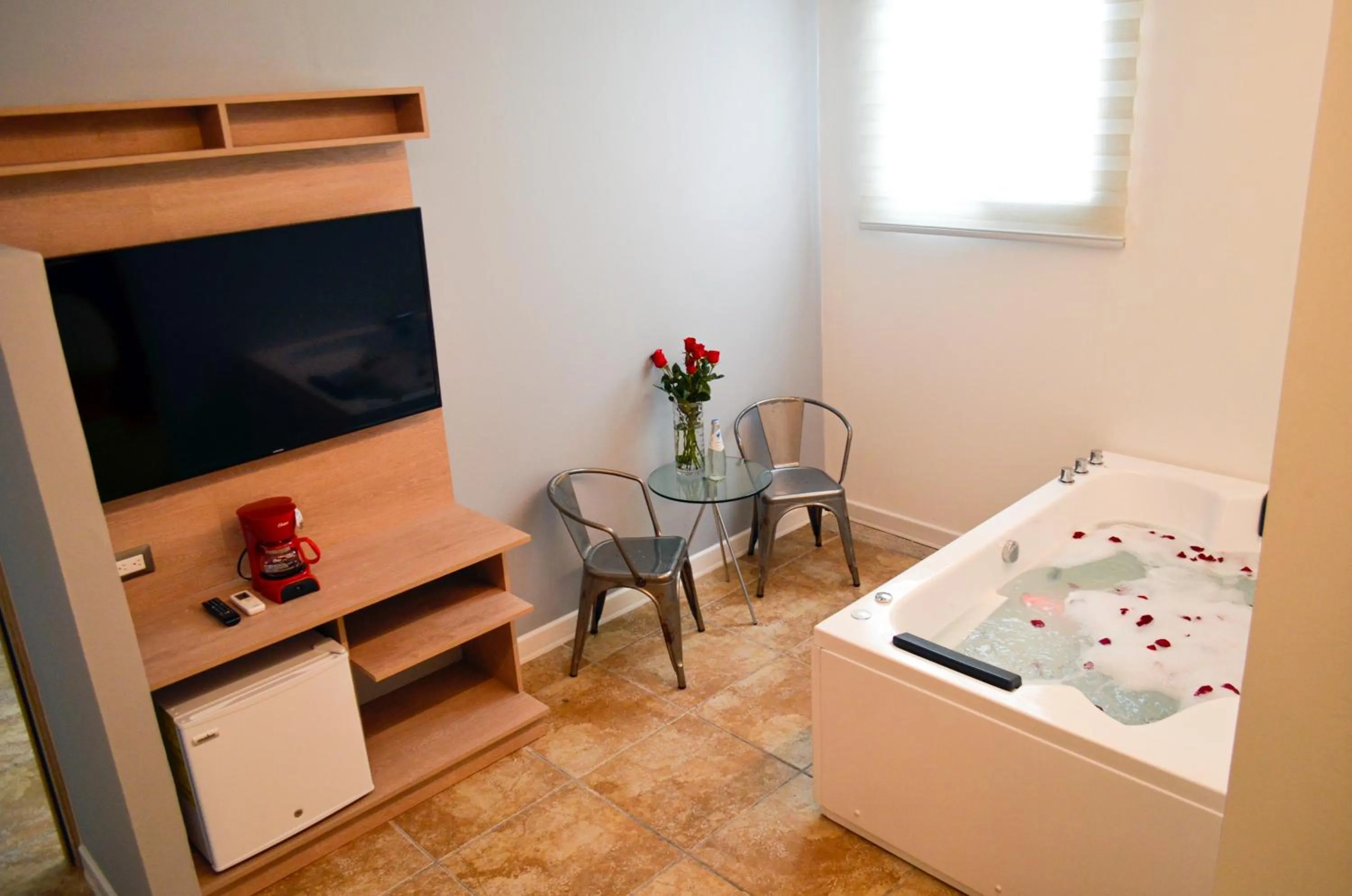 Hot Tub in Casa Bella Boutique Hotel