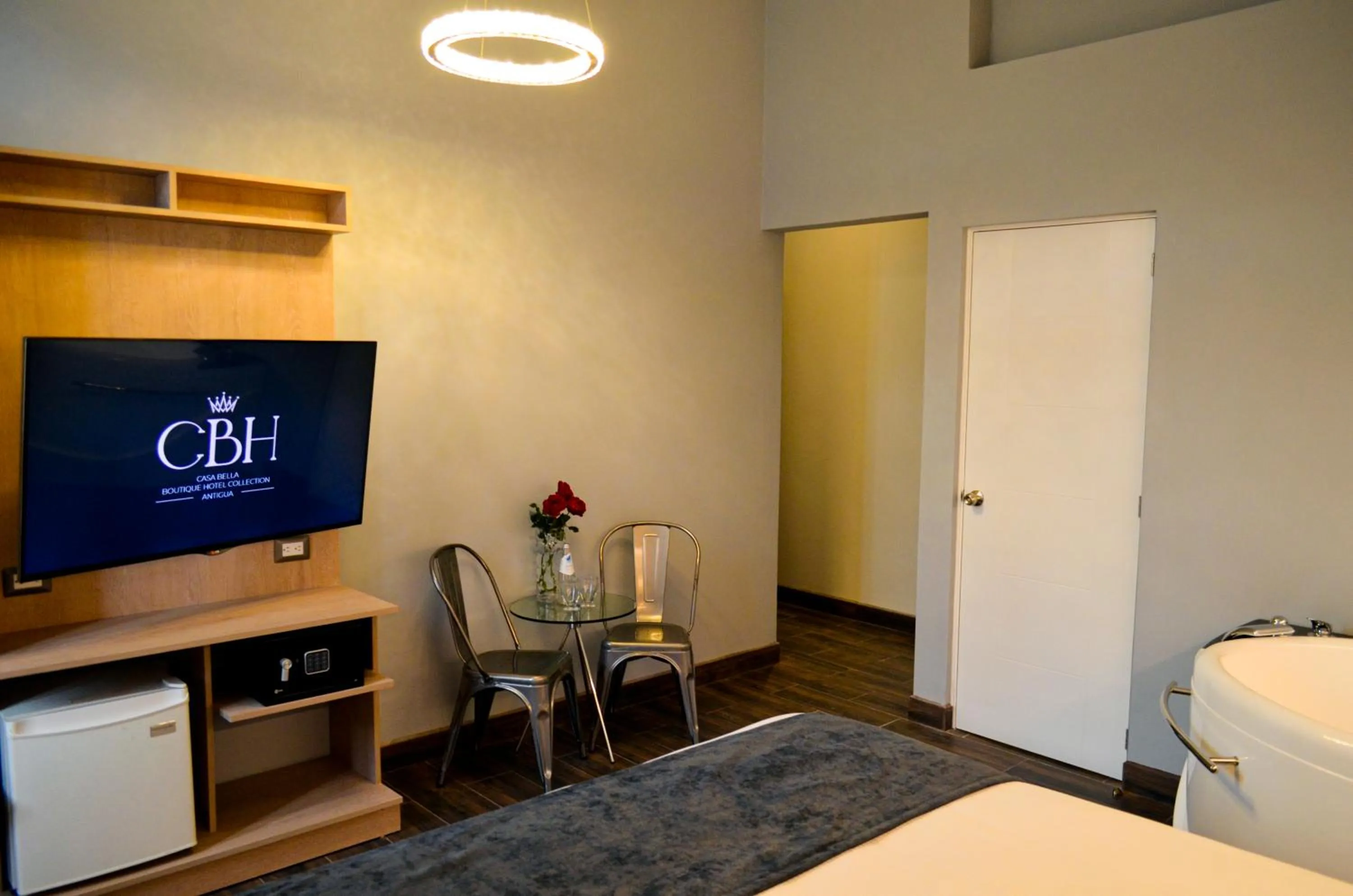 Hot Tub in Casa Bella Boutique Hotel