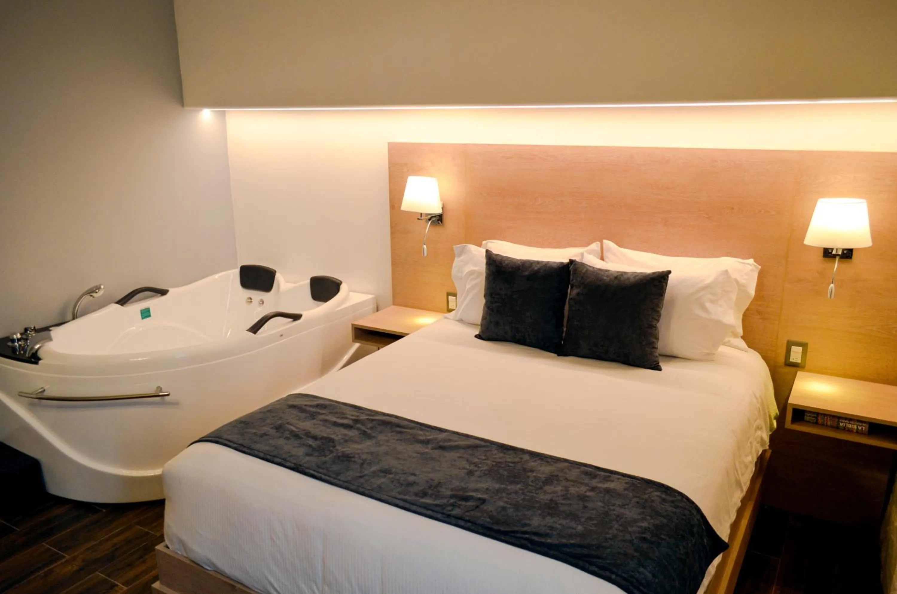 Bed in Casa Bella Boutique Hotel