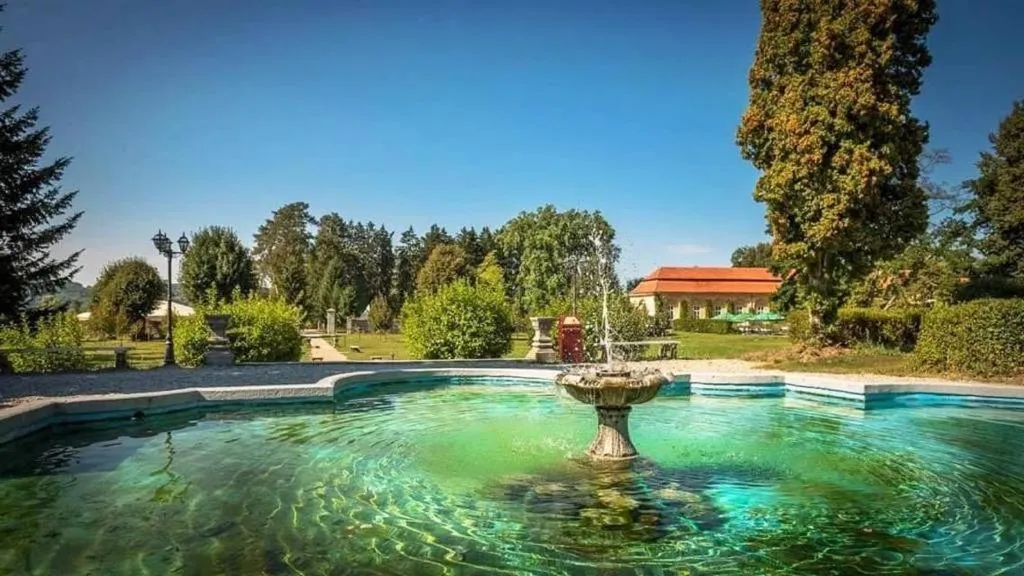 Swimming pool in Palatul Brukenthal Avrig