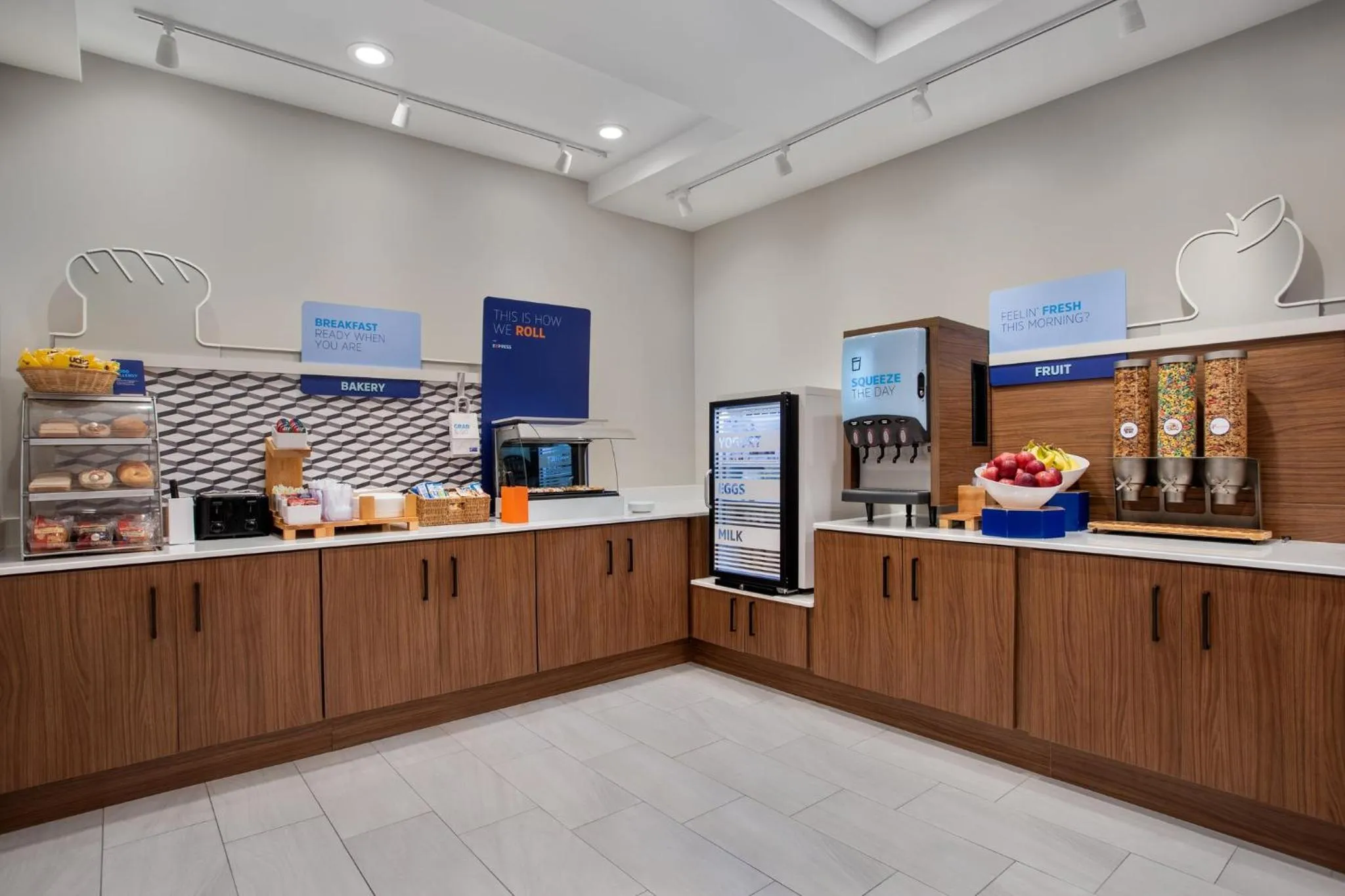 Breakfast in Holiday Inn Express Hotel & Suites Terre Haute by IHG