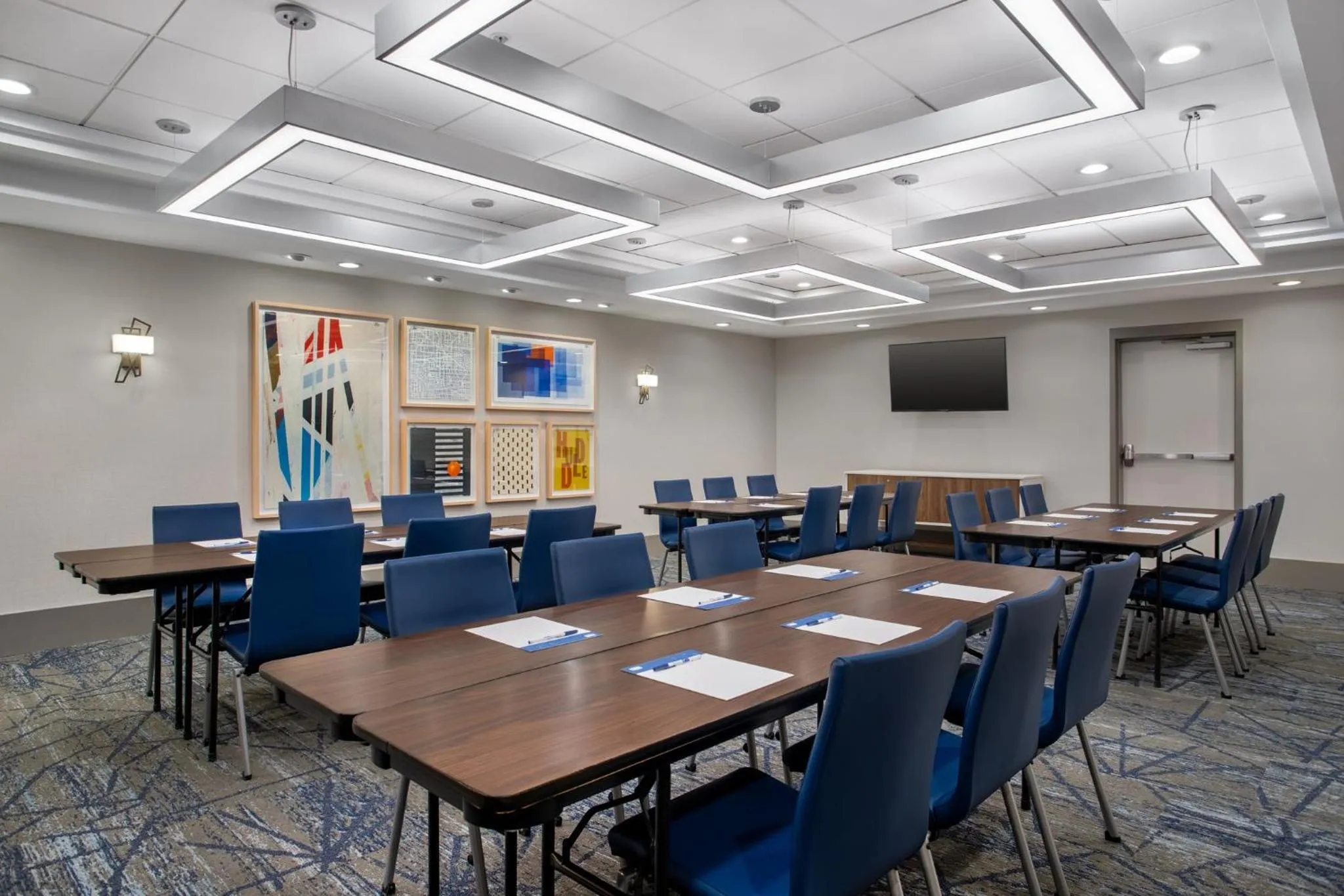Meeting/conference room in Holiday Inn Express Hotel & Suites Terre Haute by IHG