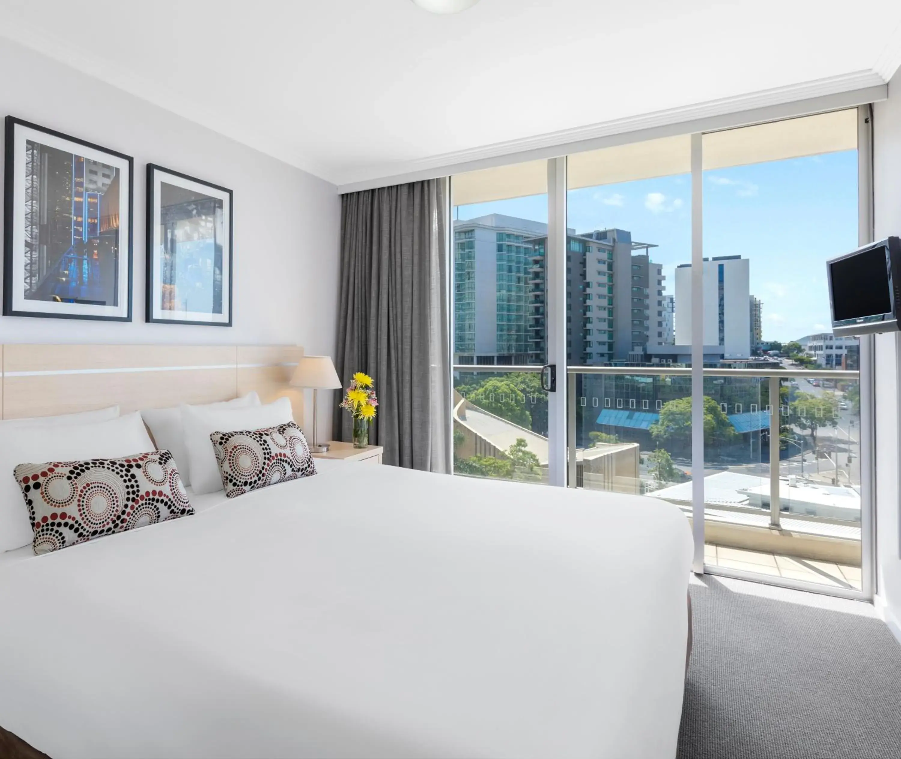 Two-Bedroom Apartment - No Housekeeping in Oaks Brisbane Lexicon Suites Two-Bedroom Apartment - No Housekeeping in Oaks Brisbane Lexicon Suites