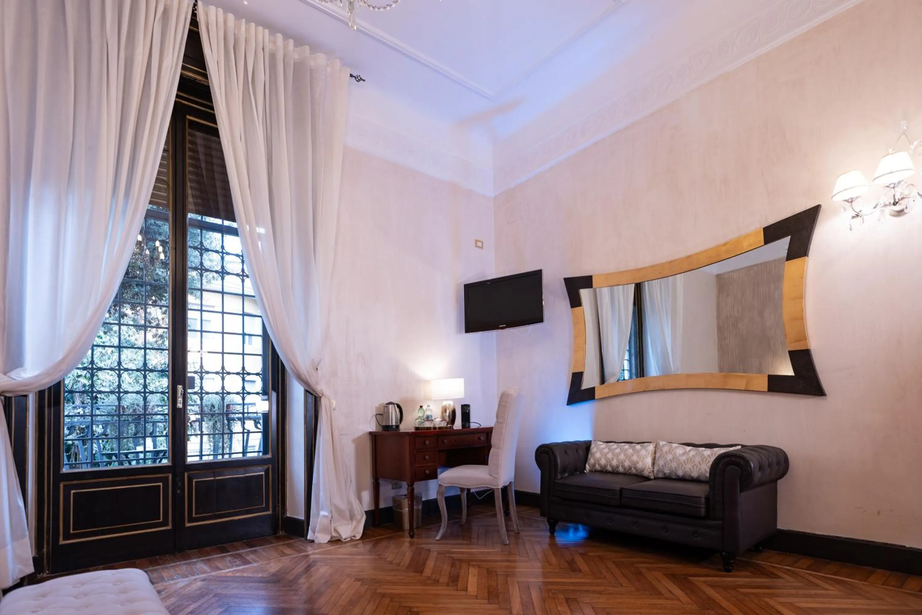 Coffee/tea facilities, Bed in Contessa Arrivabene Antica Dimora