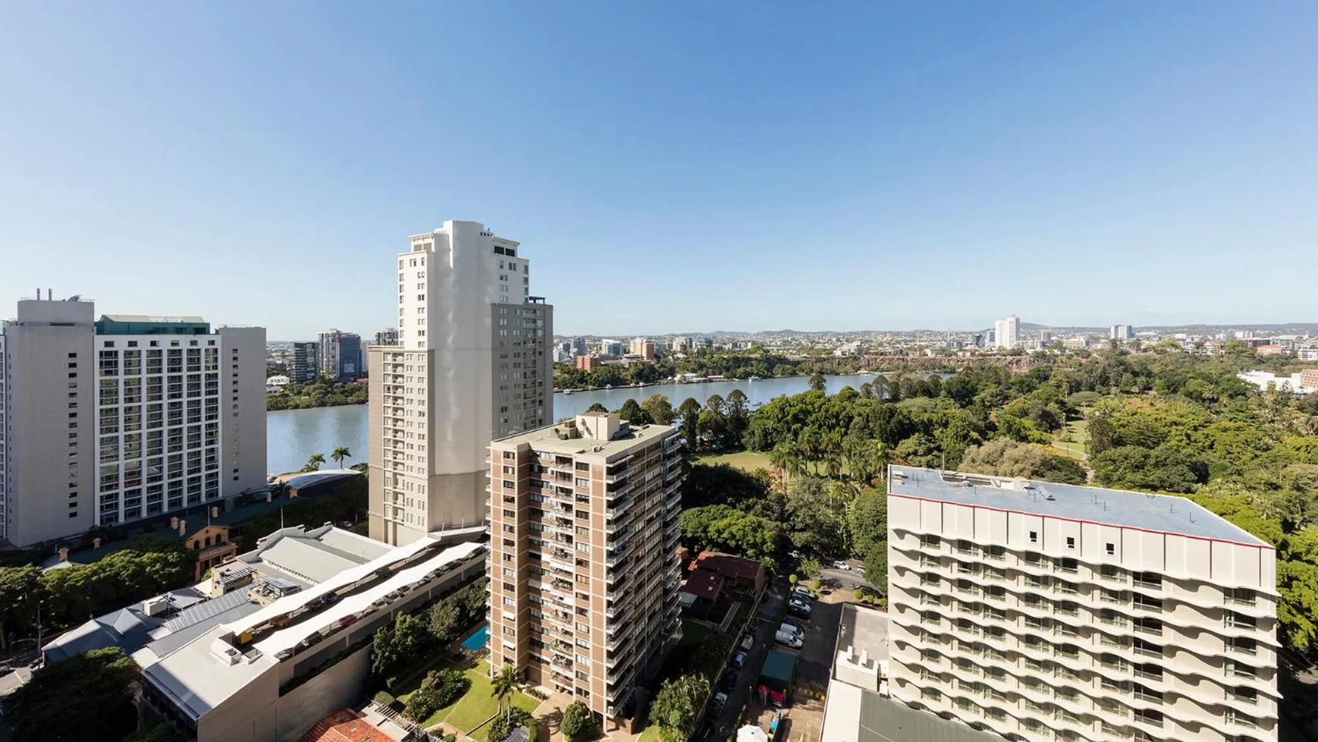 River view in Oaks Brisbane on Margaret Suites
