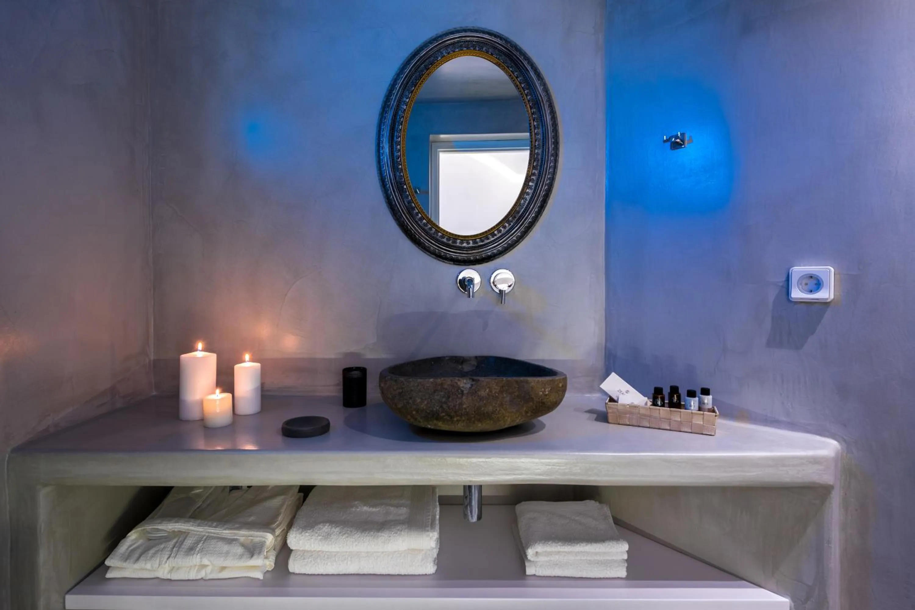 Bathroom in Emerald Collection Suites