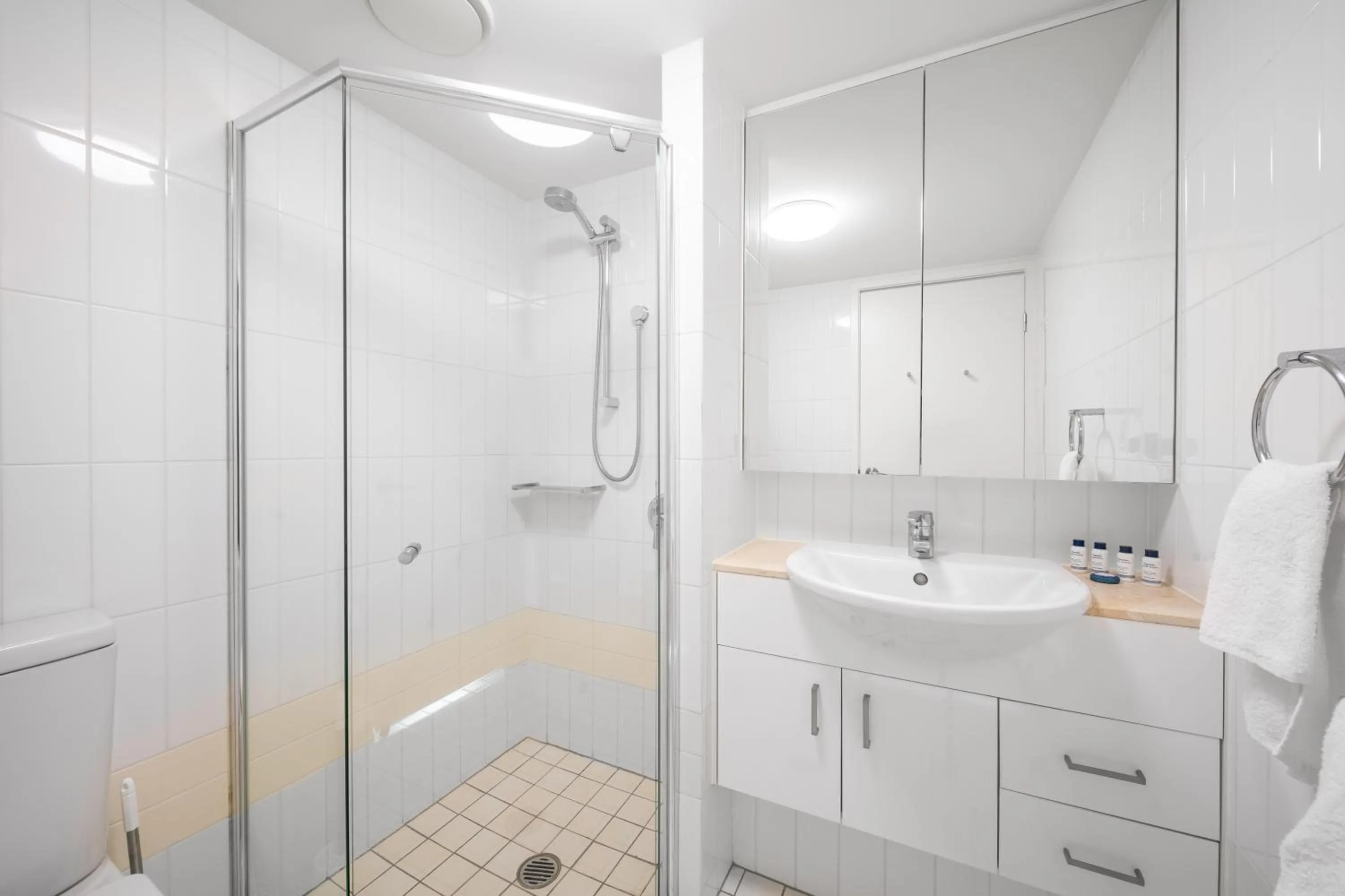 Shower in Oaks Brisbane on Felix Suites