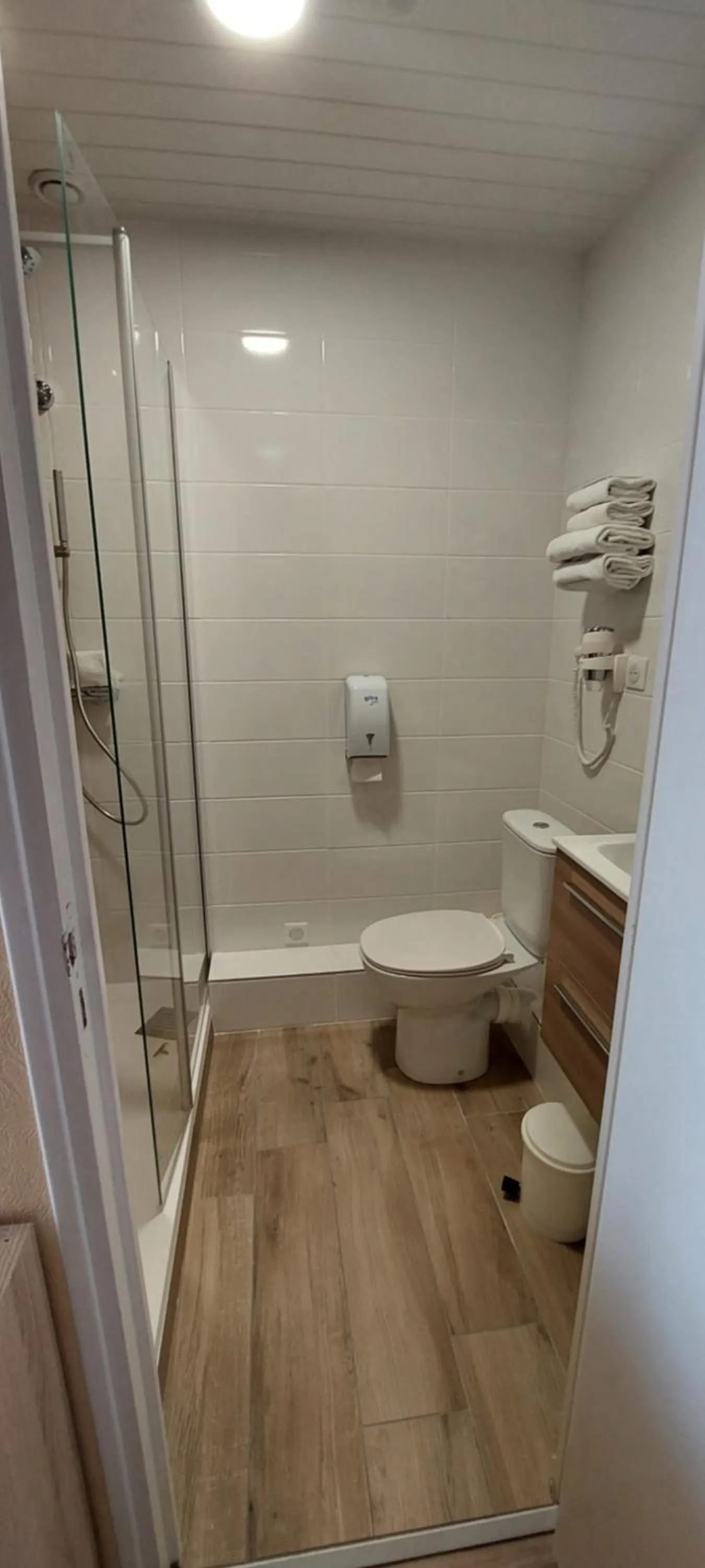 Bathroom in Hotel Beau Rivage