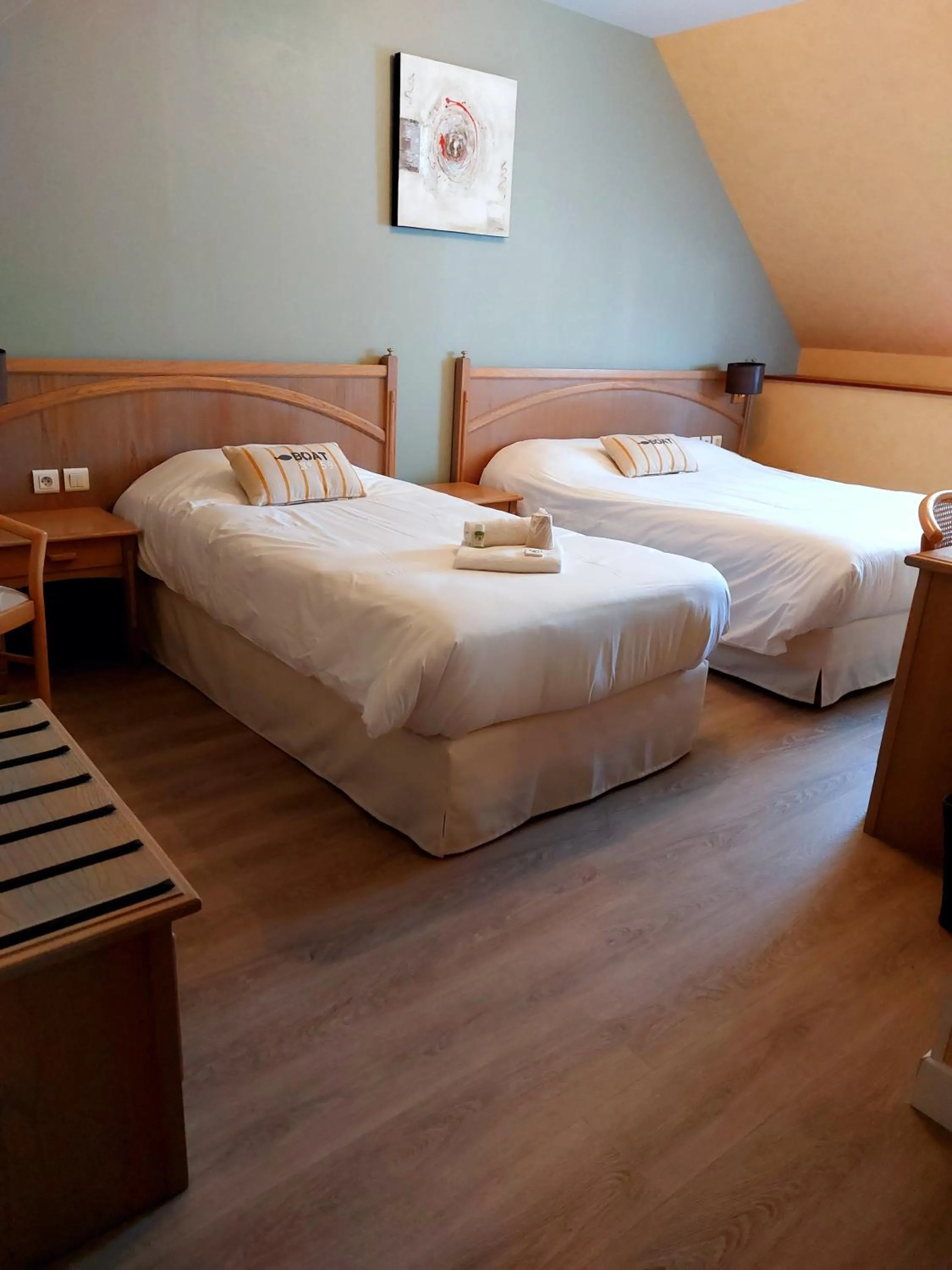 Photo of the whole room, Bed in Hotel Beau Rivage