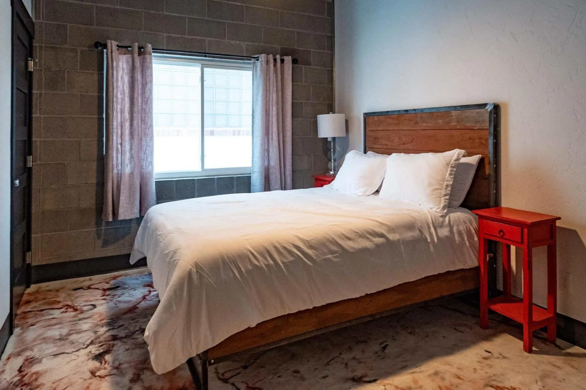 Bed in The Nelson Inn