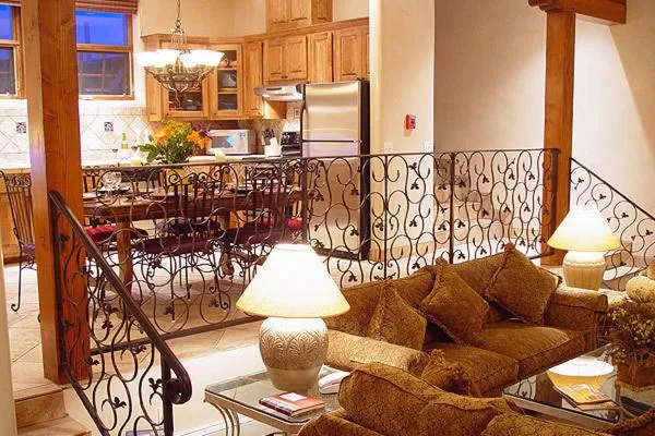 Living room in Hotel La Fonda de Taos