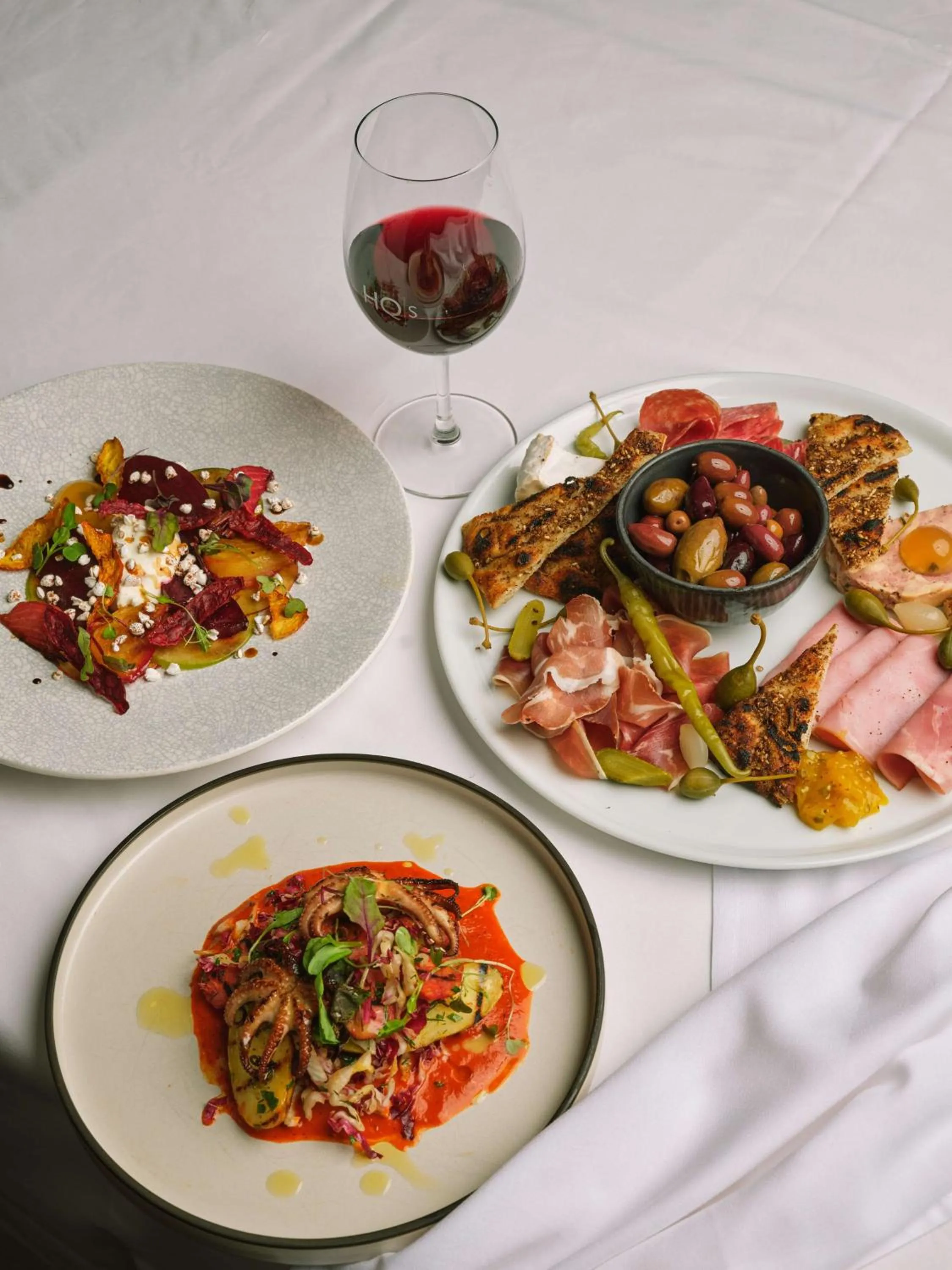 Food and drinks in Radisson On Flagstaff Gardens Melbourne