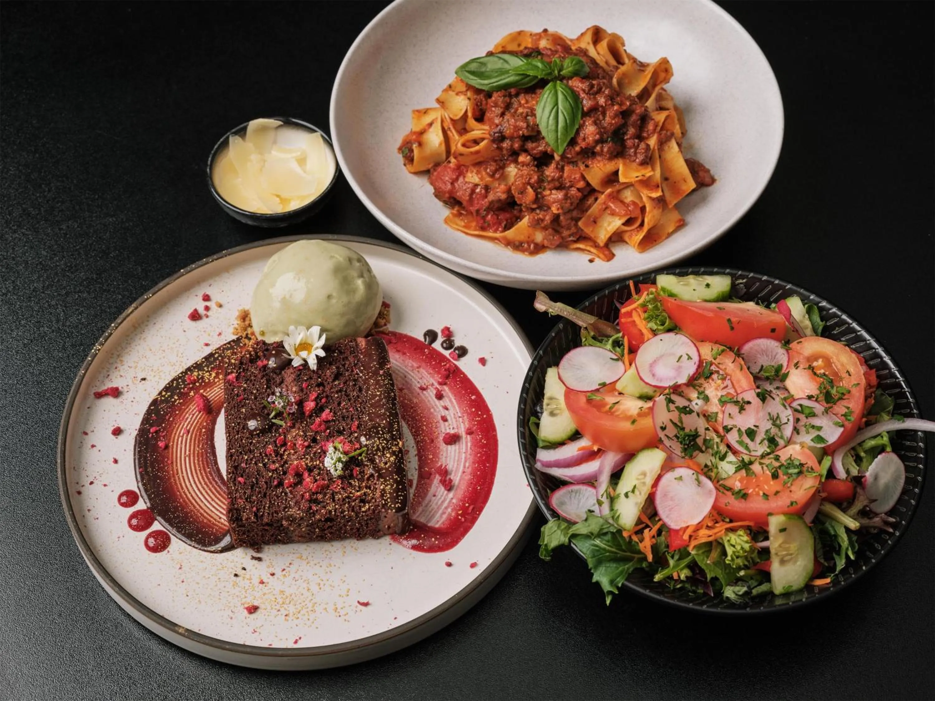 Restaurant/places to eat in Radisson On Flagstaff Gardens Melbourne