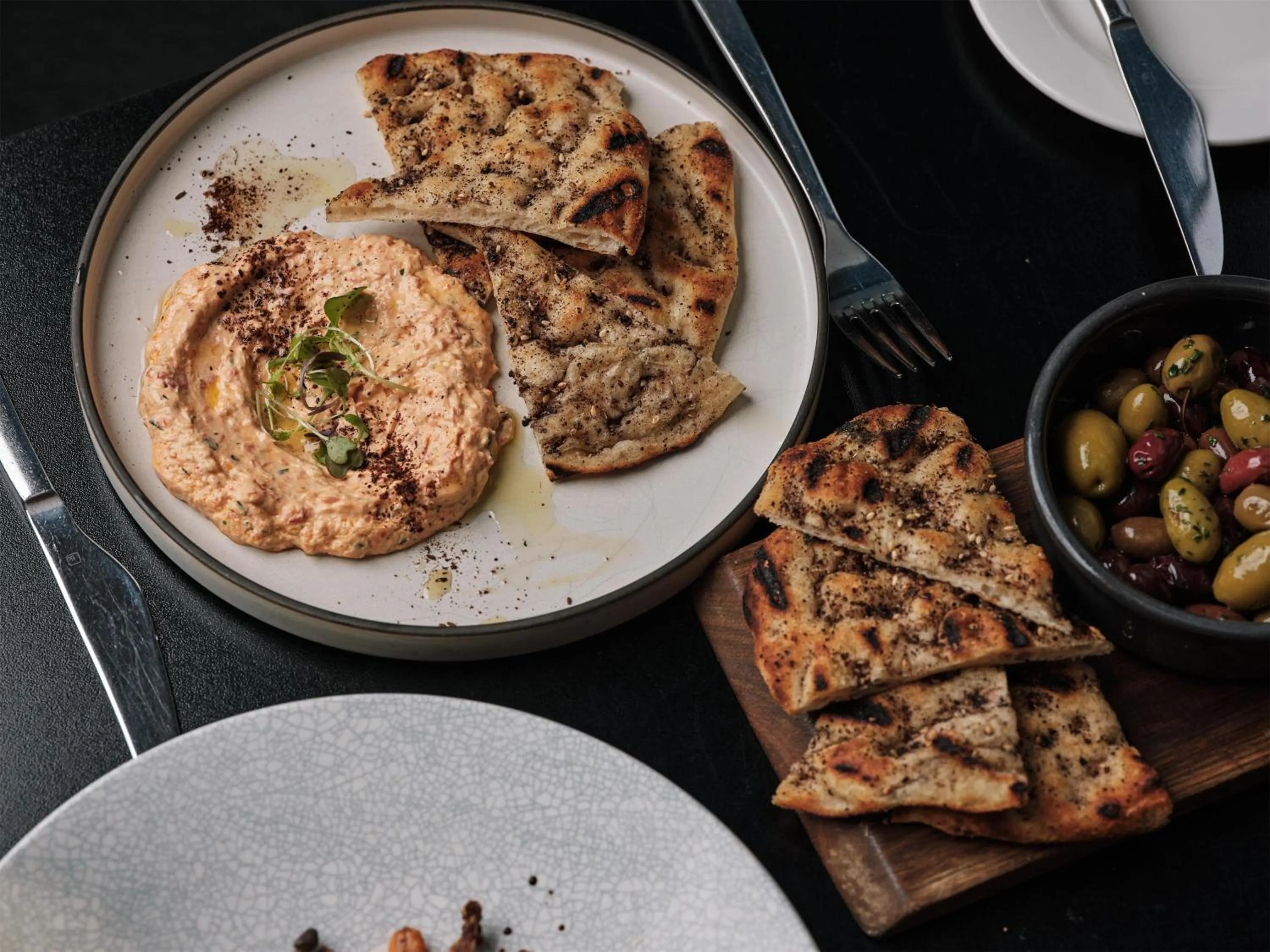 Restaurant/places to eat in Radisson On Flagstaff Gardens Melbourne