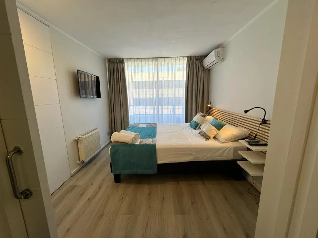 Bed in Apart Lyon Suite