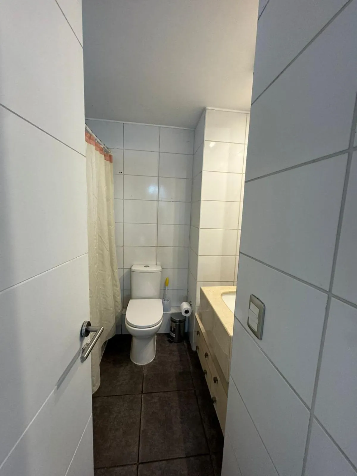 Shower in Apart Lyon Suite