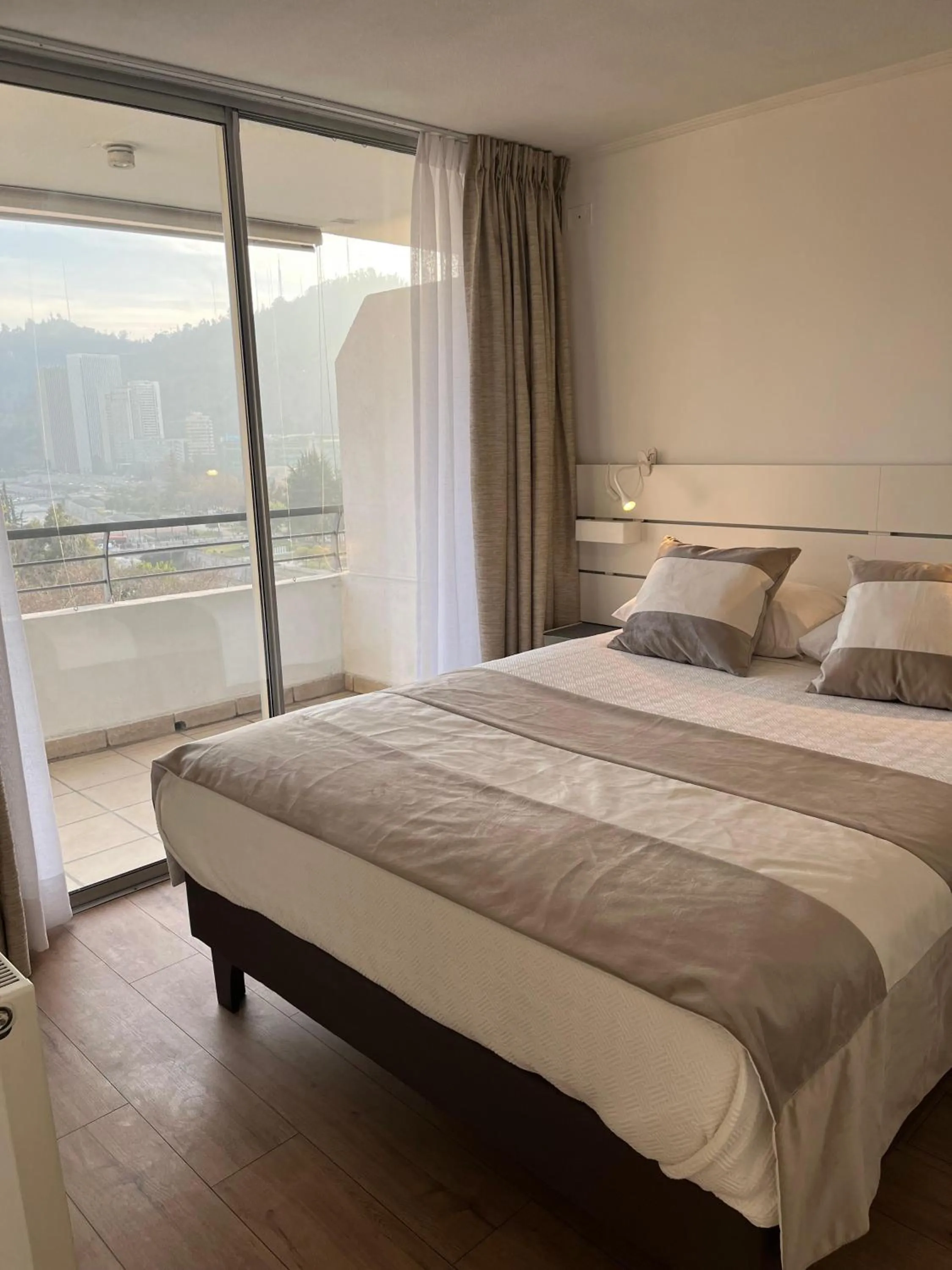 Bed in Apart Lyon Suite