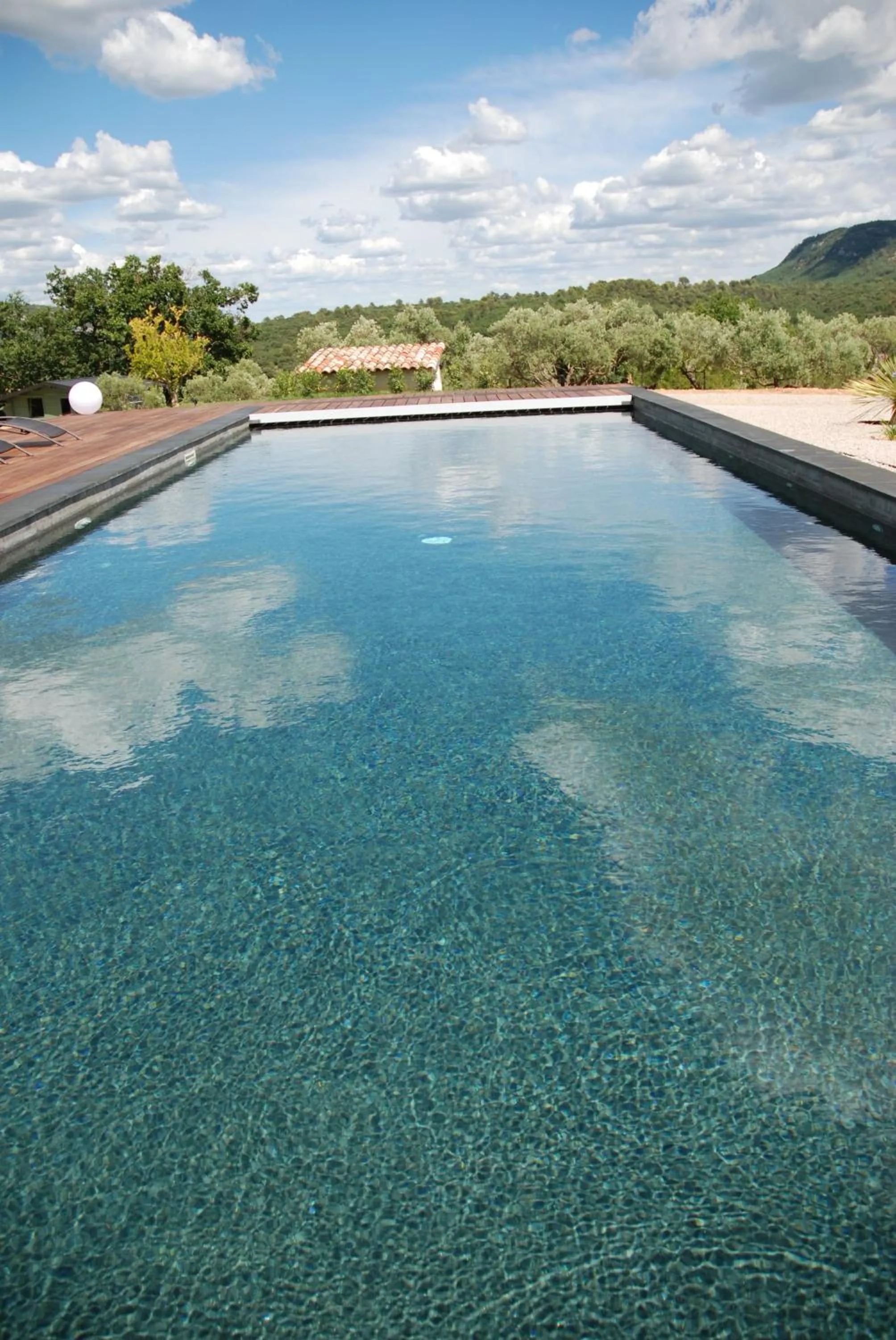 Swimming pool in Villa Otilia-Bed and Breakfast-Chambres d'hôtes en Provence