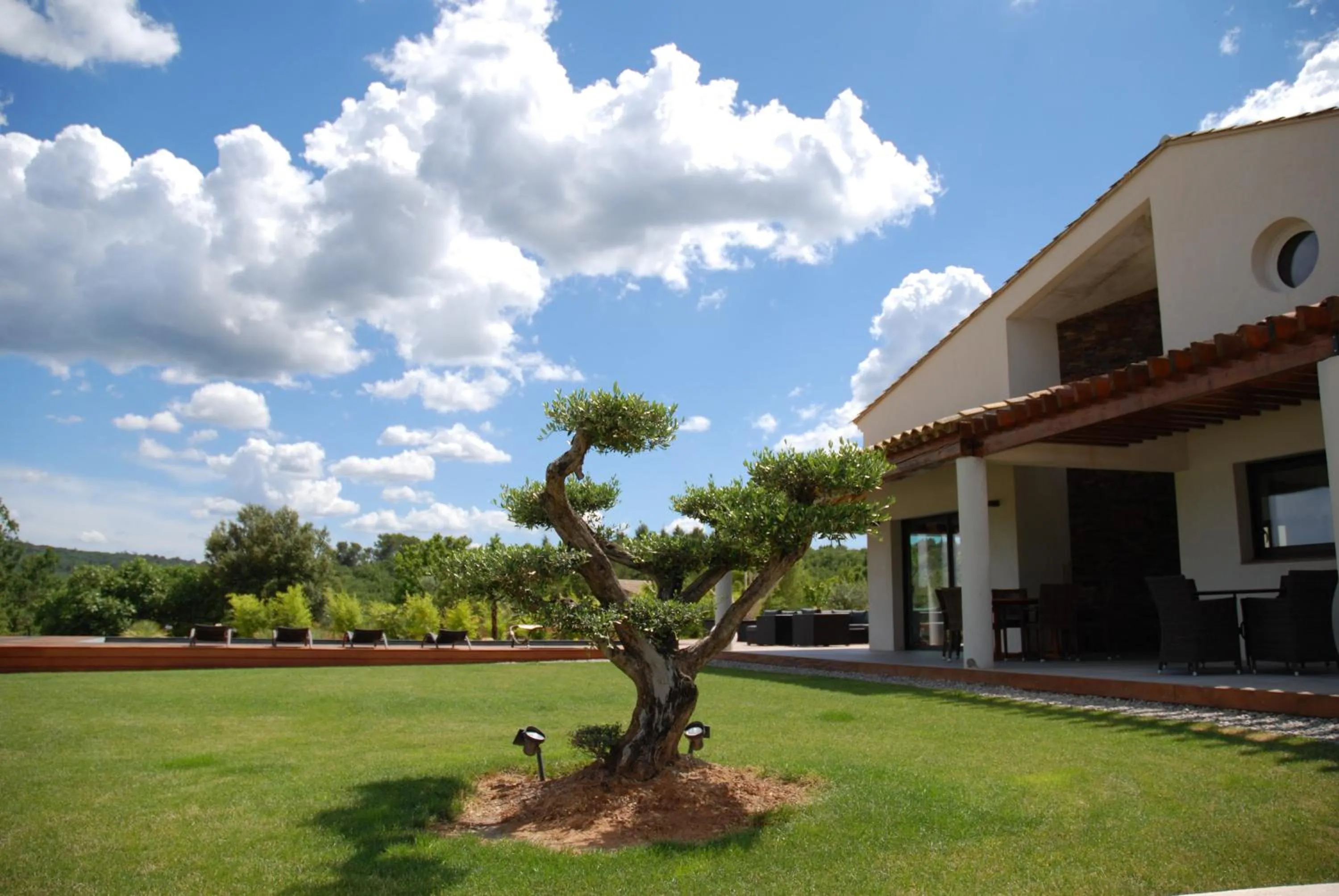 Garden view in Villa Otilia-Bed and Breakfast-Chambres d'hôtes en Provence