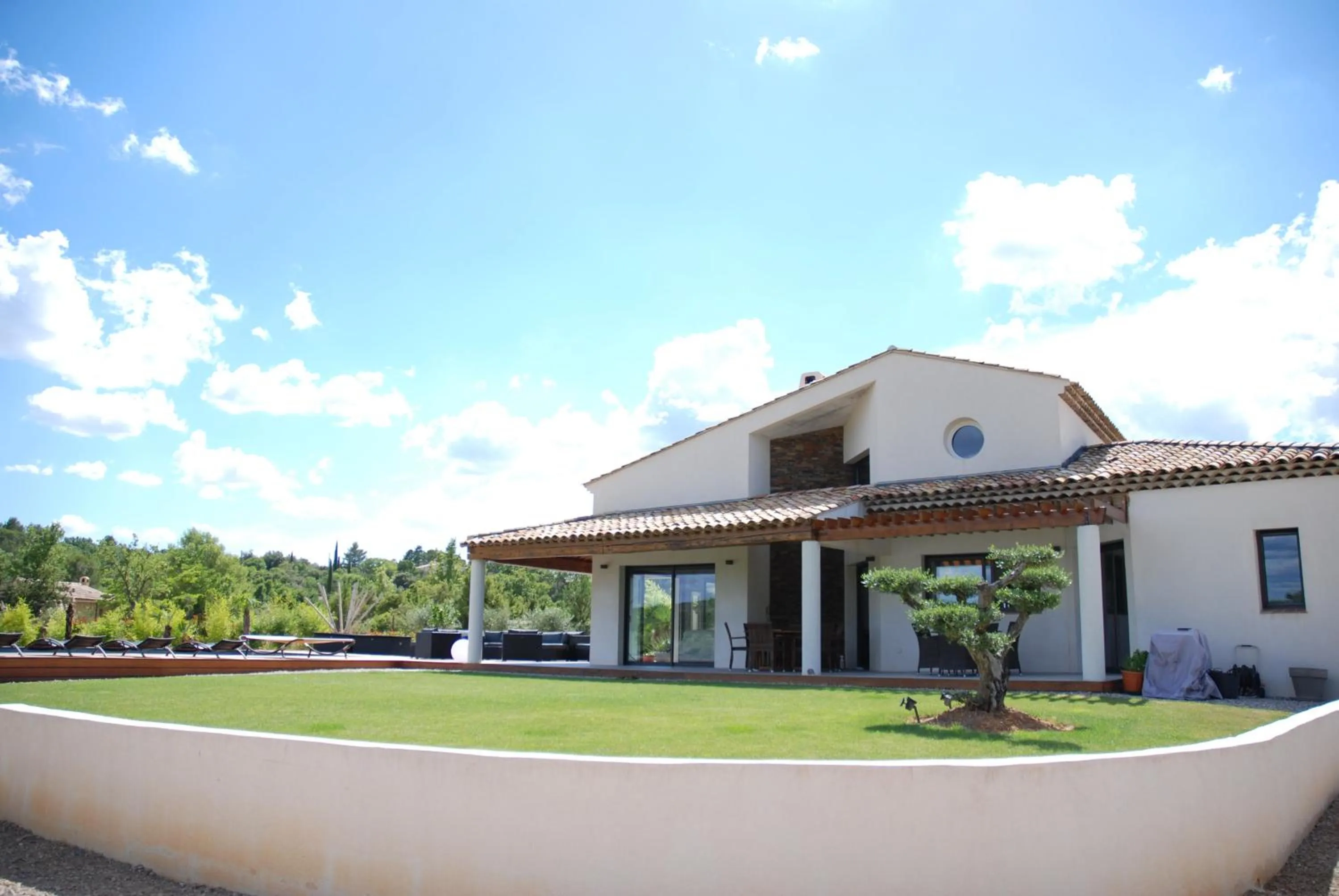 Patio in Villa Otilia-Bed and Breakfast-Chambres d'hôtes en Provence