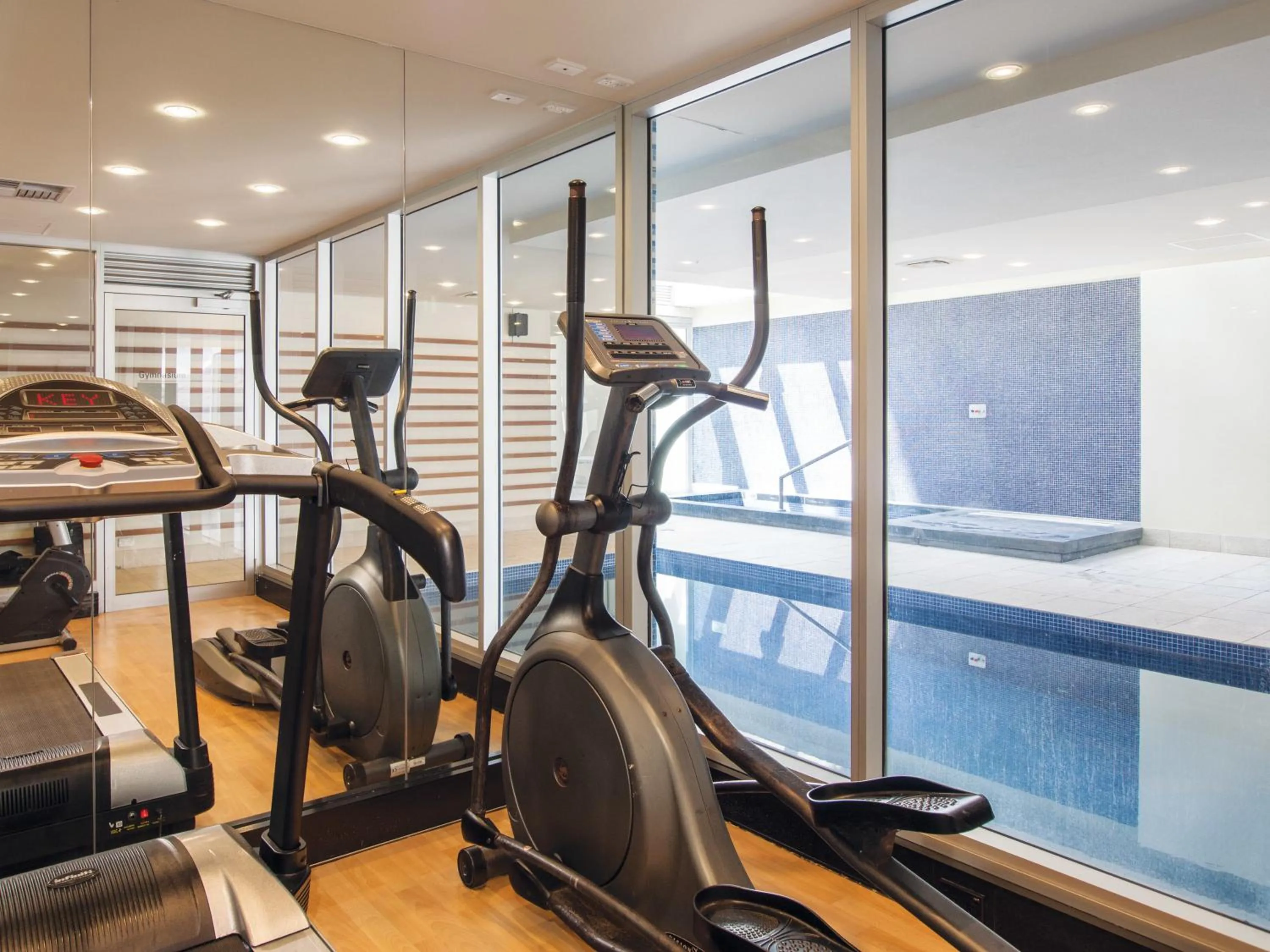 Fitness centre/facilities in Oaks Glenelg Liberty Suites