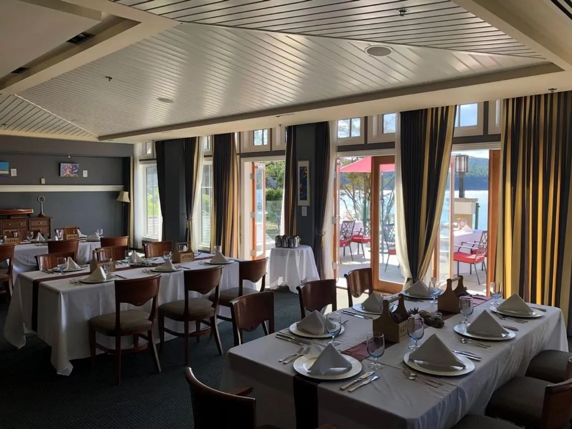 Restaurant/places to eat in Poets Cove Resort & Spa