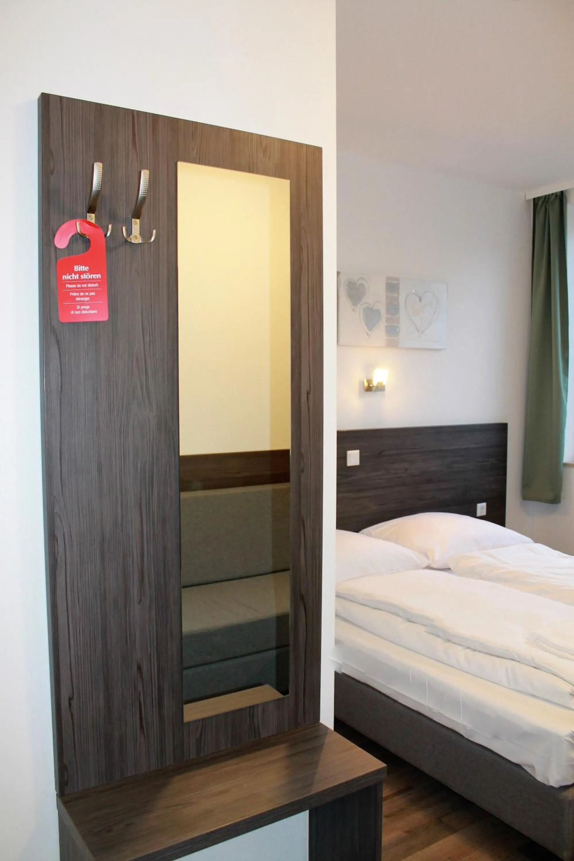 Bedroom, Bed in Pionier Hotel Hamburg Wandsbek