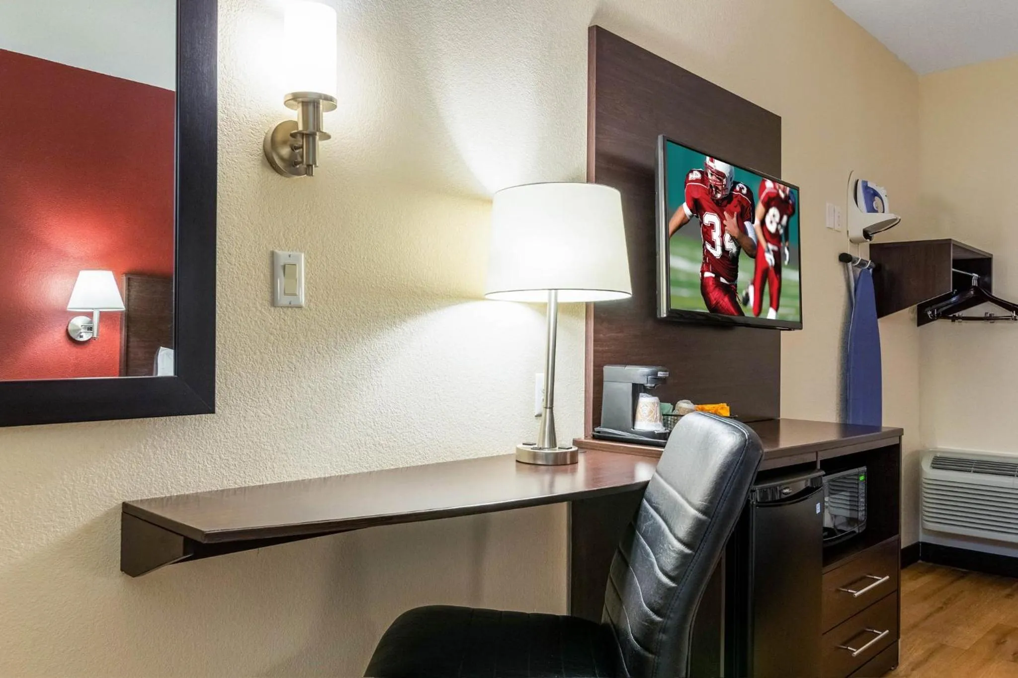 Photo of the whole room in Red Roof Inn Georgetown, IN - Louisville West
