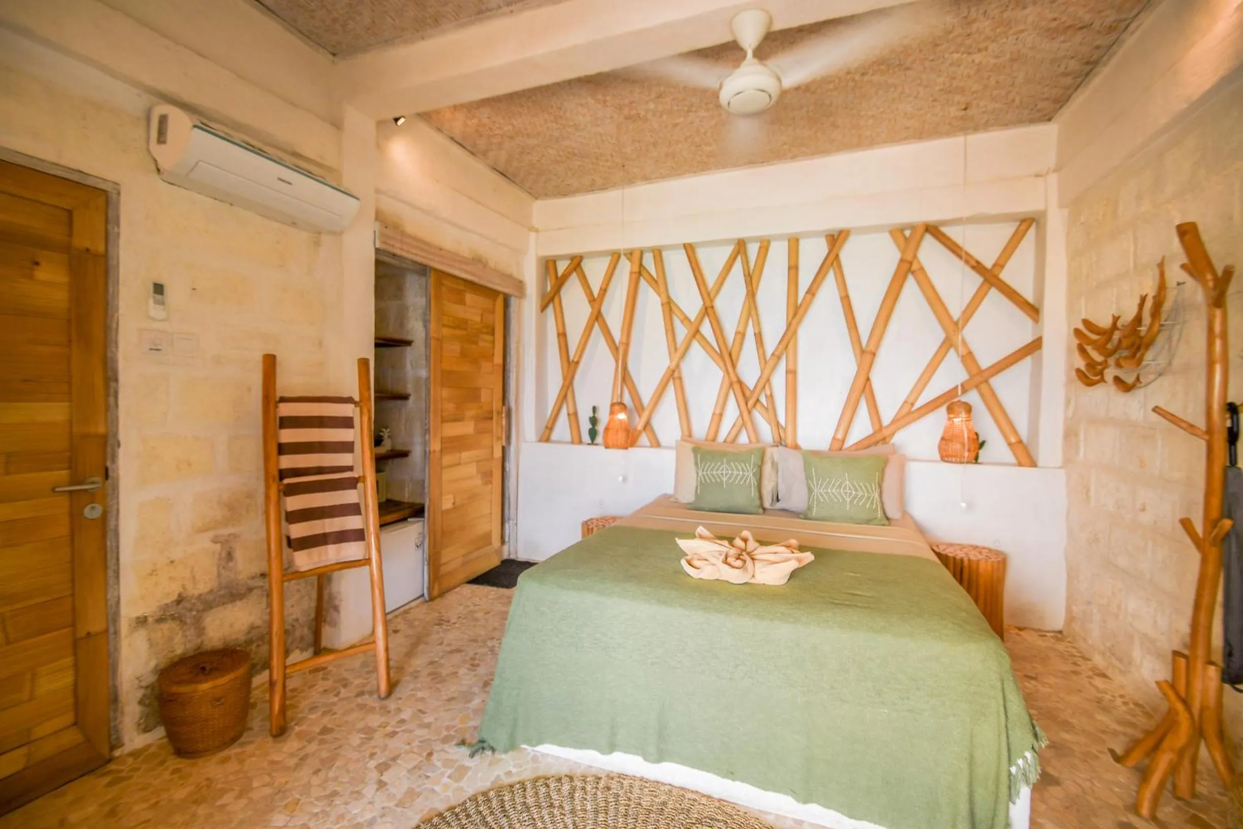 Bed in Le Cliff Bali