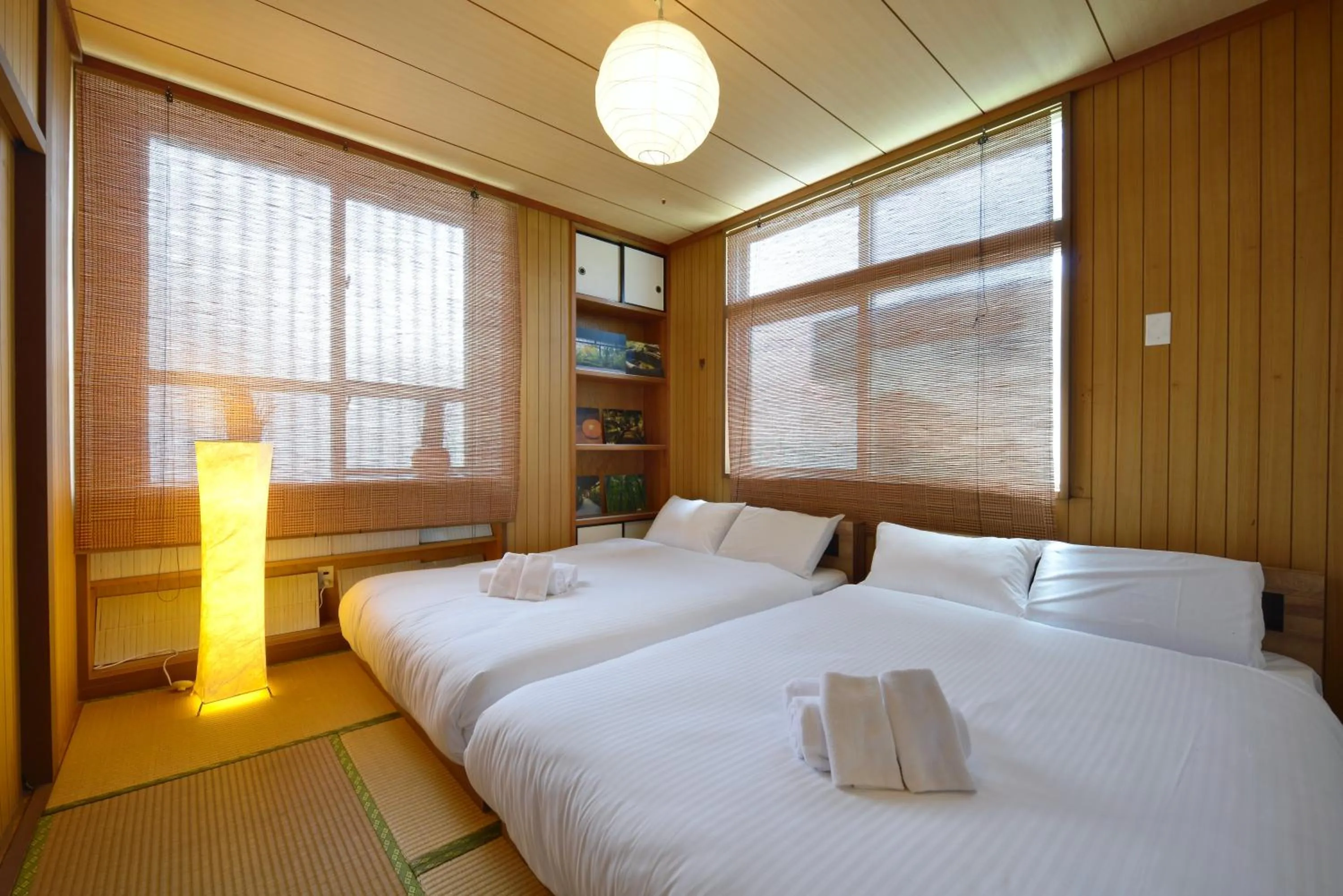 Bed in Mensore Houese