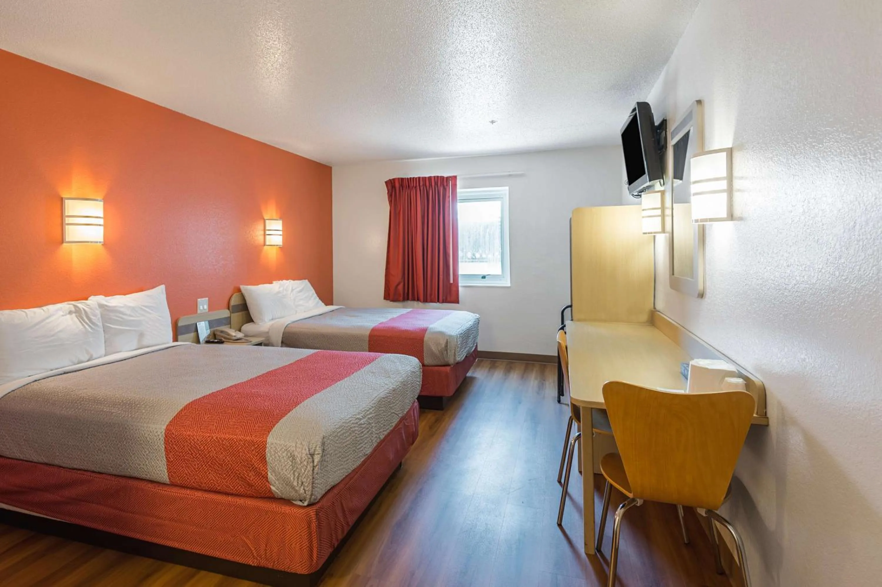 Bedroom, Bed in Motel 6-Junction City, KS